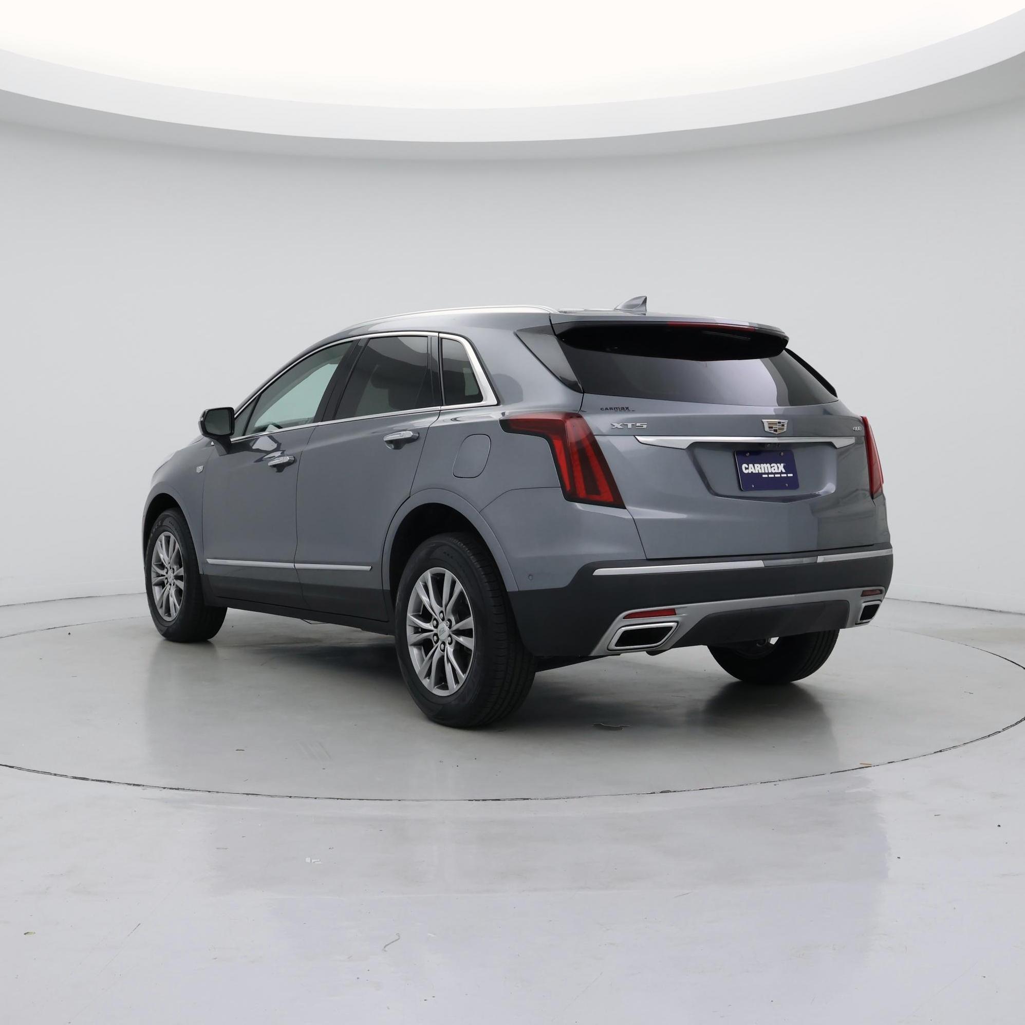 Thumbnail: 2022 Cadillac XT5 - 2