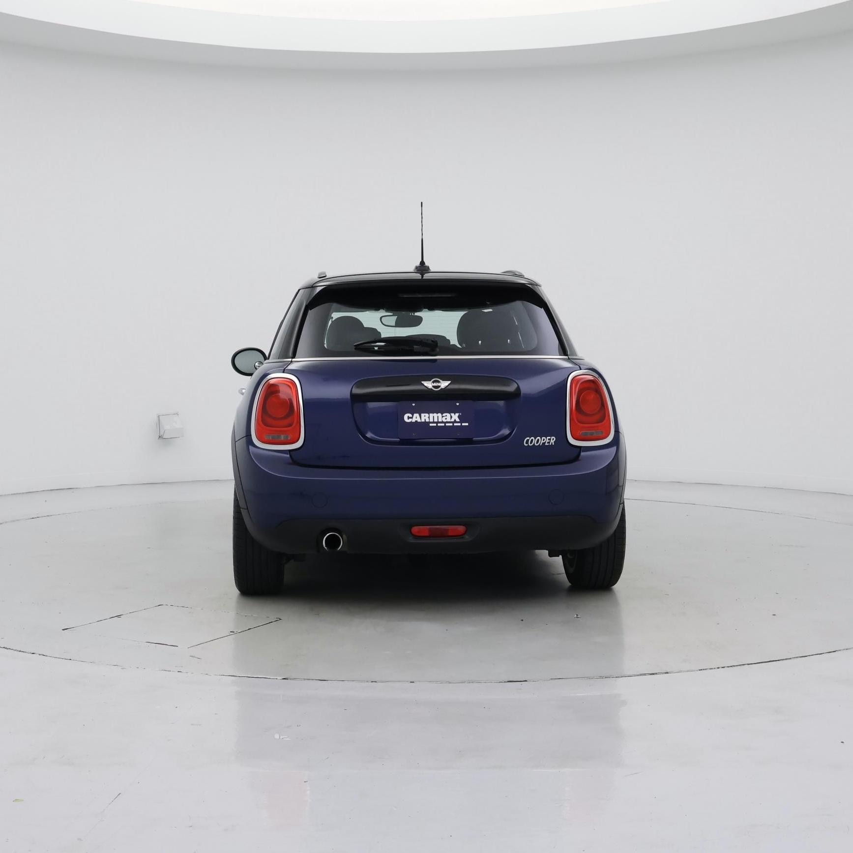 Thumbnail: 2017 MINI Cooper Hardtop - 6