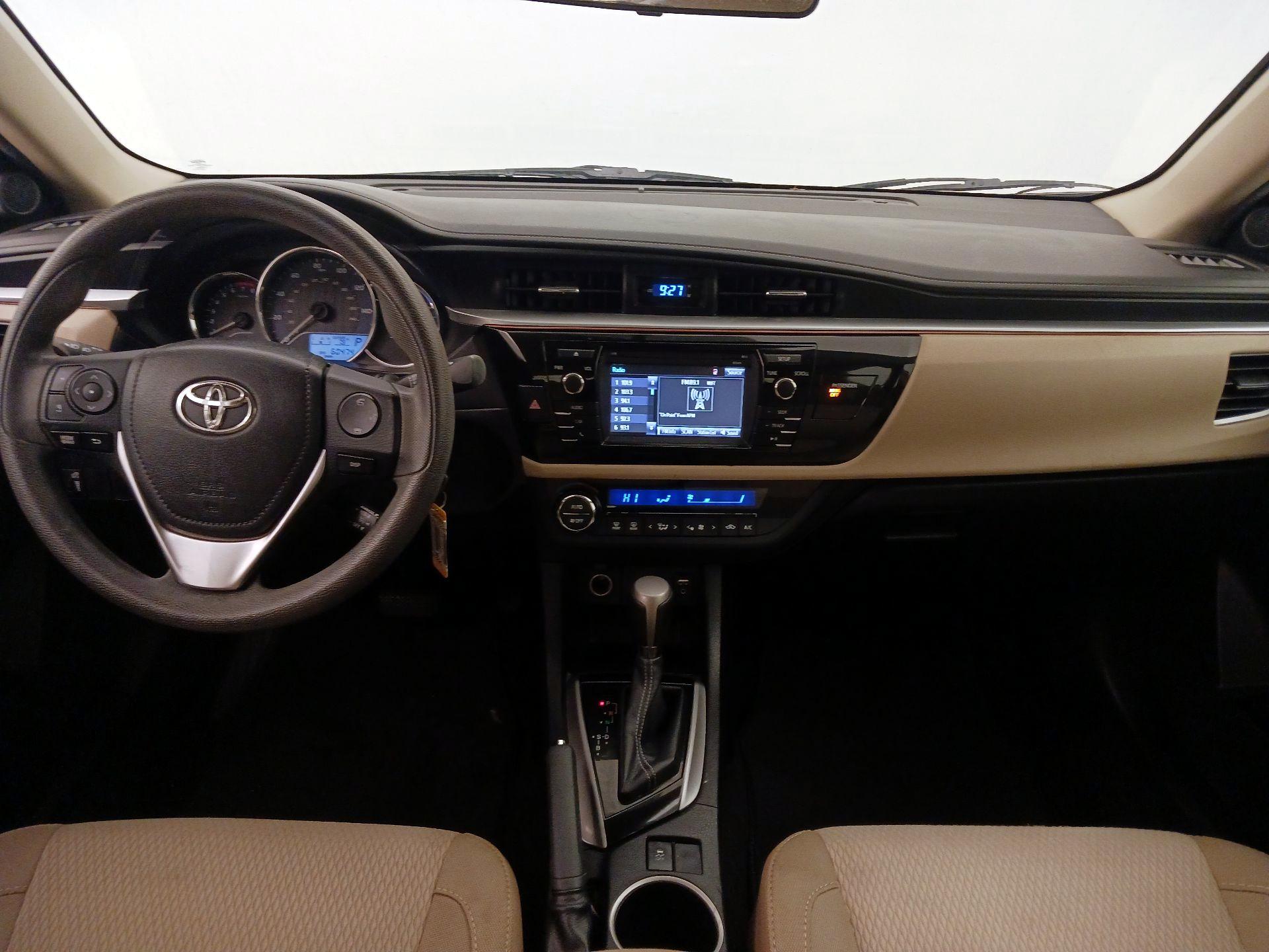 Thumbnail: 2015 Toyota Corolla - 9