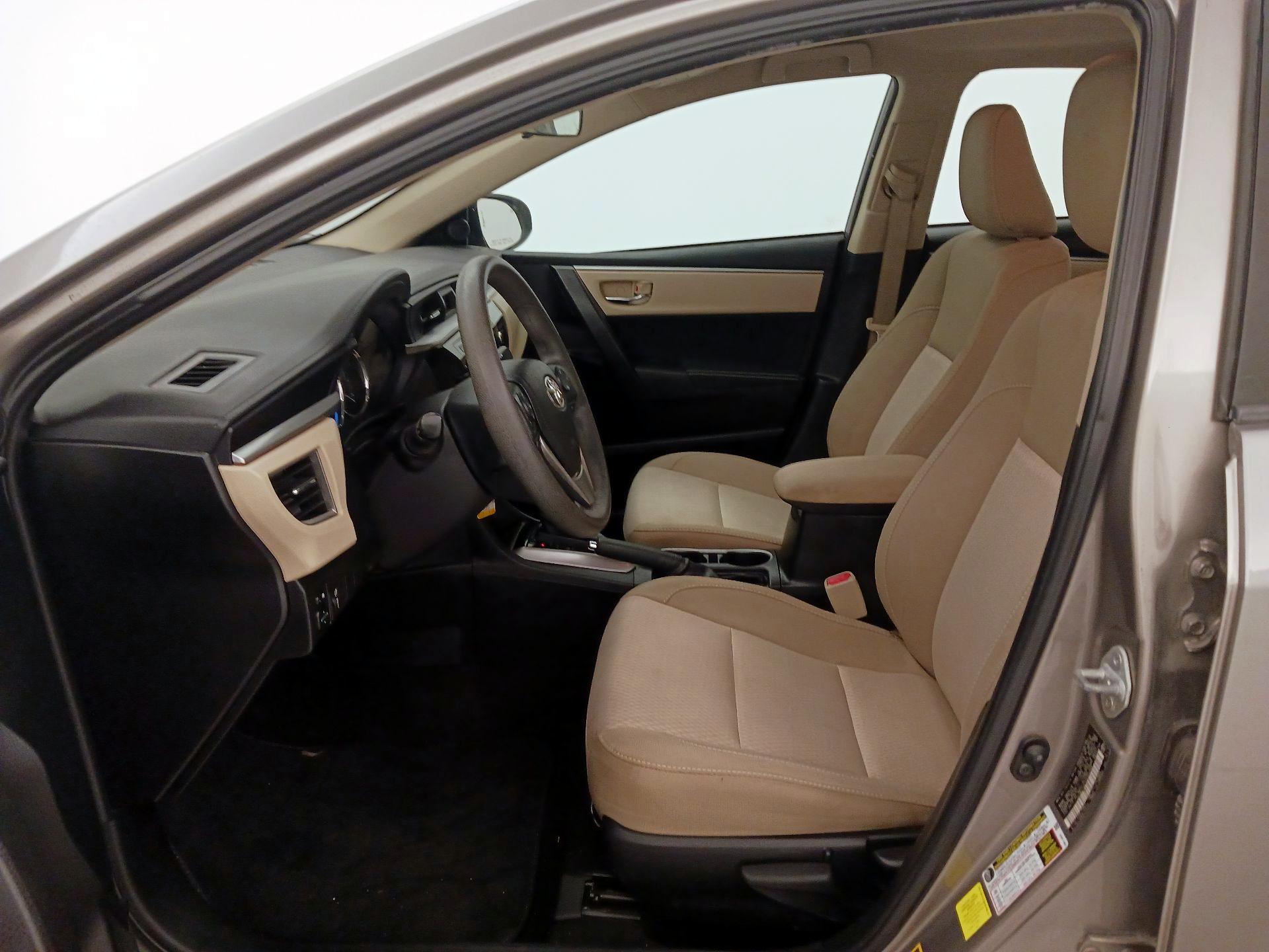 Thumbnail: 2015 Toyota Corolla - 11