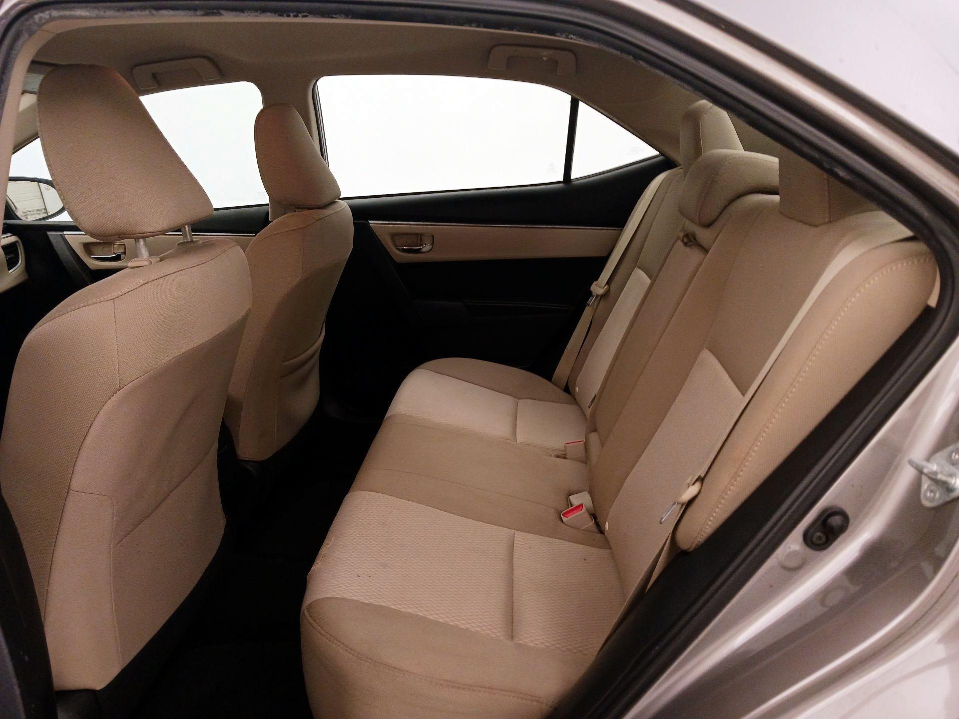 Thumbnail: 2015 Toyota Corolla - 19