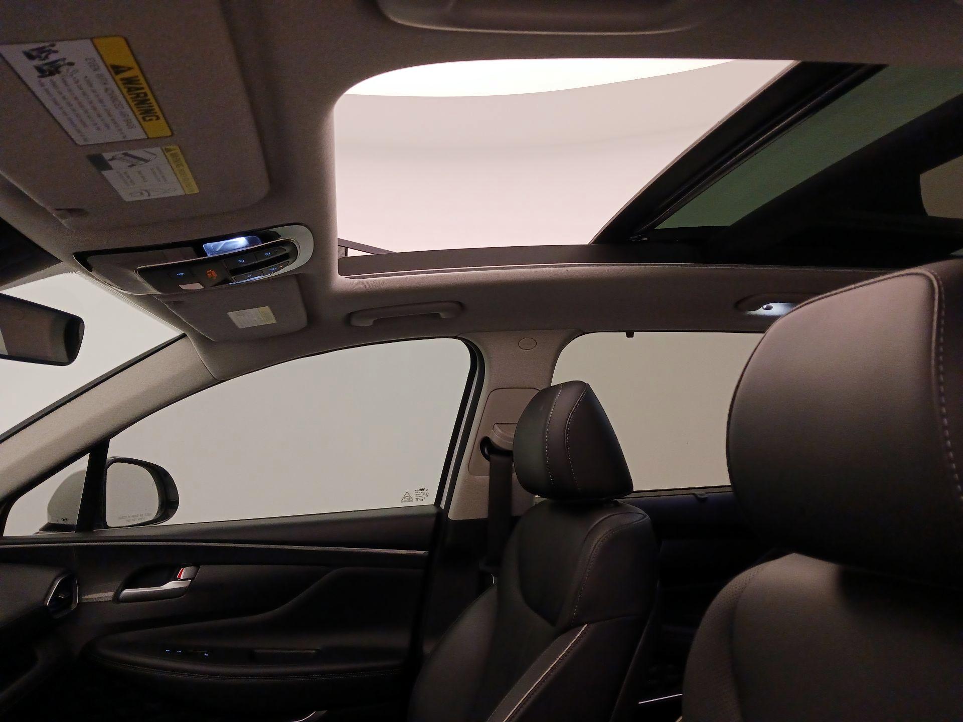 Thumbnail: 2022 Hyundai Santa Fe - 20