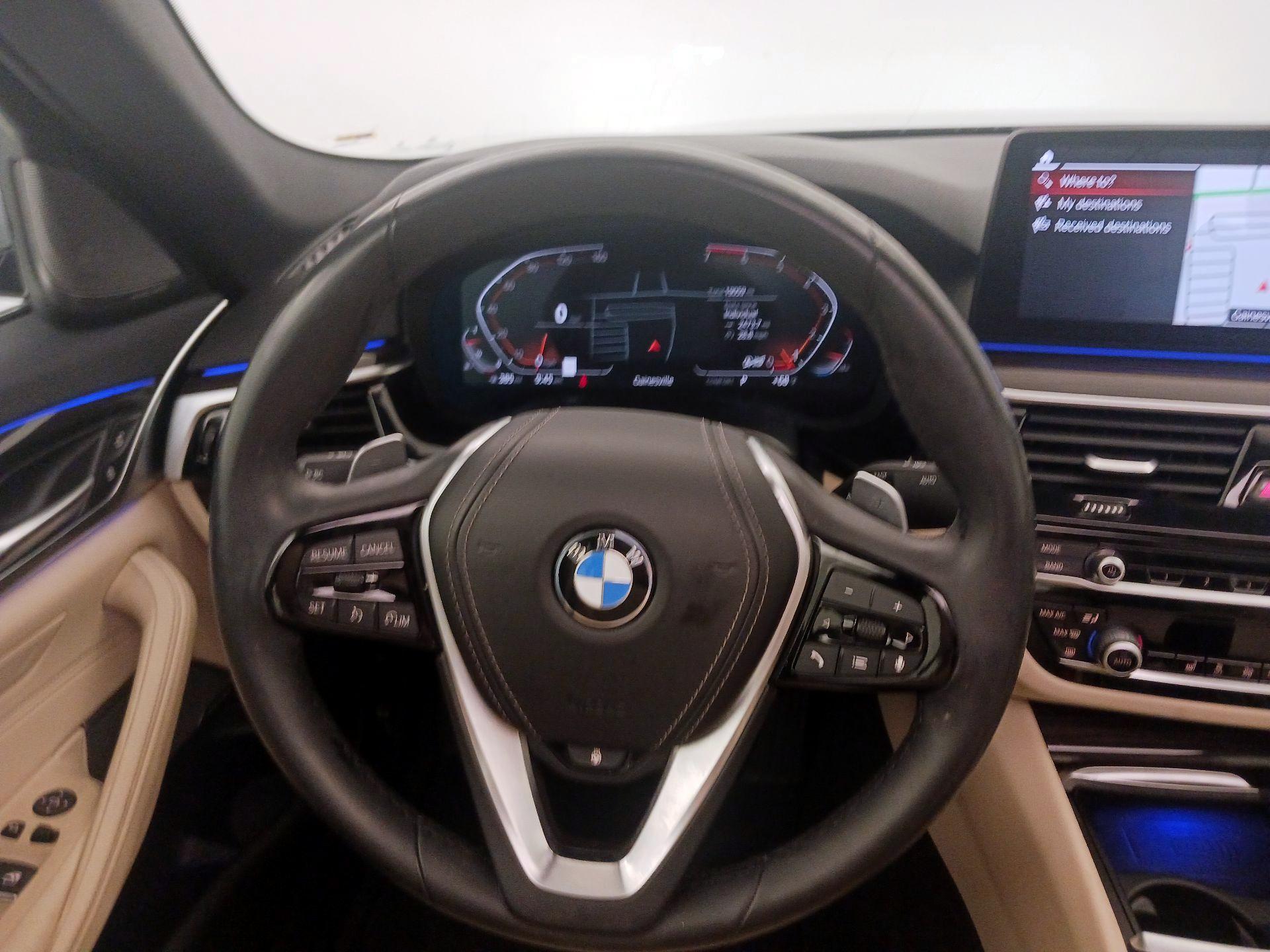 Thumbnail: 2021 BMW 5 Series - 10