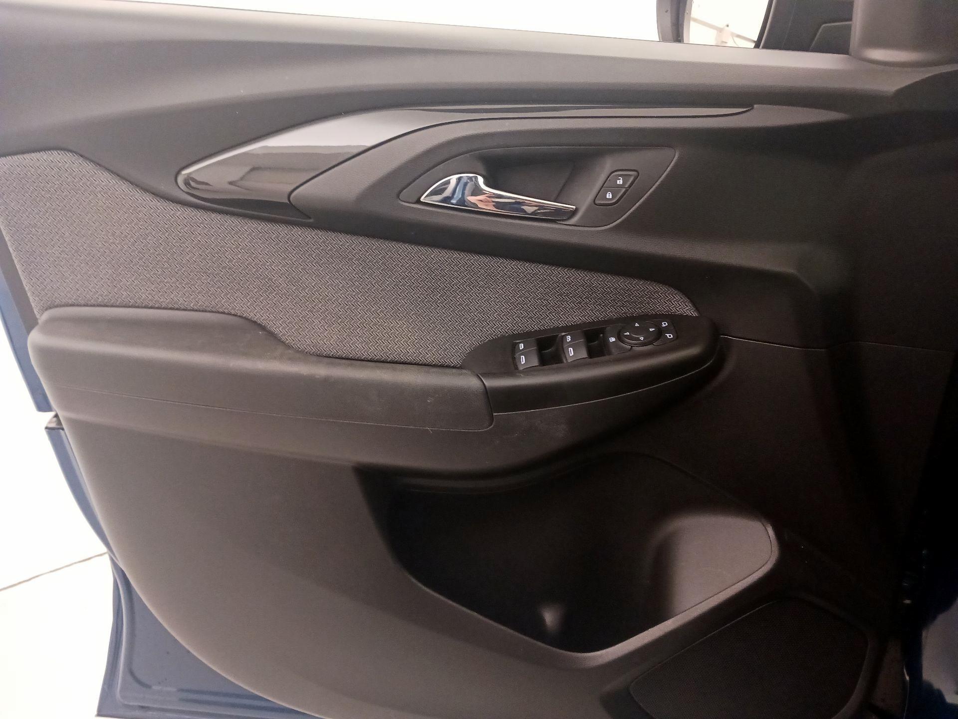 Thumbnail: 2021 Chevrolet TrailBlazer - 12