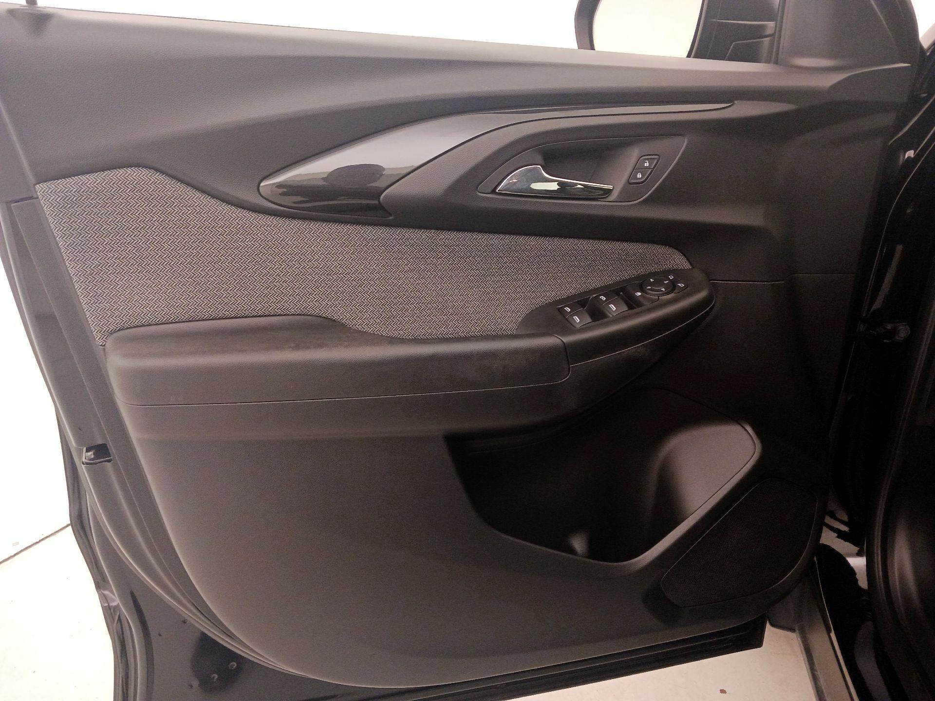 Thumbnail: 2021 Chevrolet TrailBlazer - 12