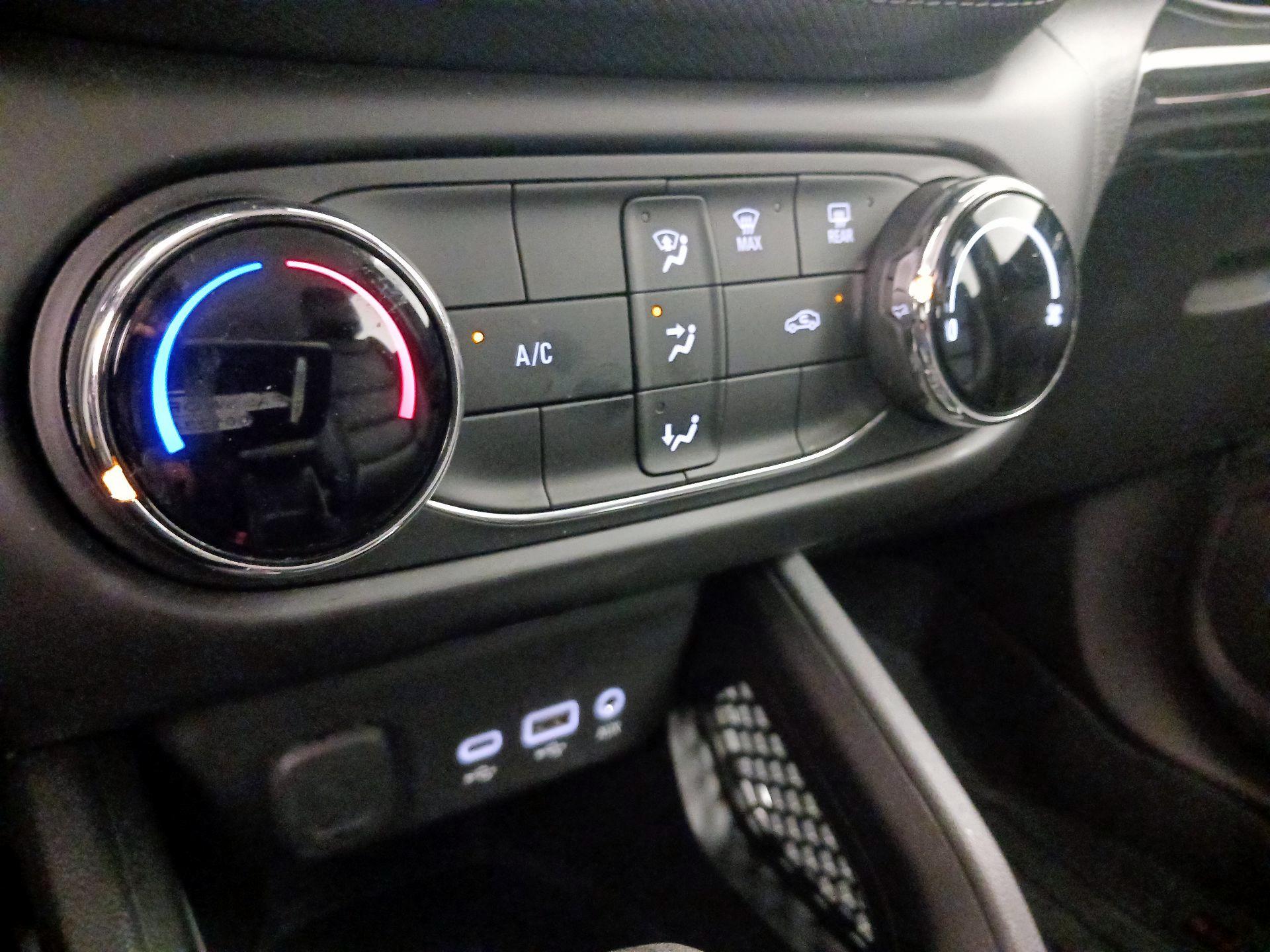 Thumbnail: 2021 Chevrolet TrailBlazer - 16