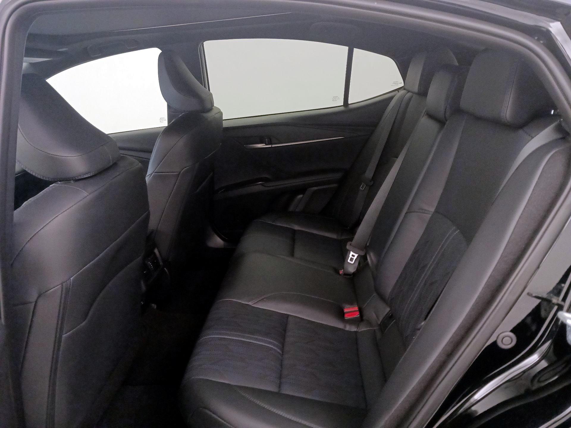 Thumbnail: 2025 Toyota Camry - 20