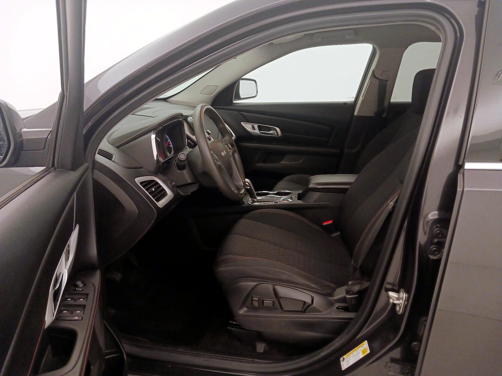 Thumbnail: 2015 GMC Terrain - 11