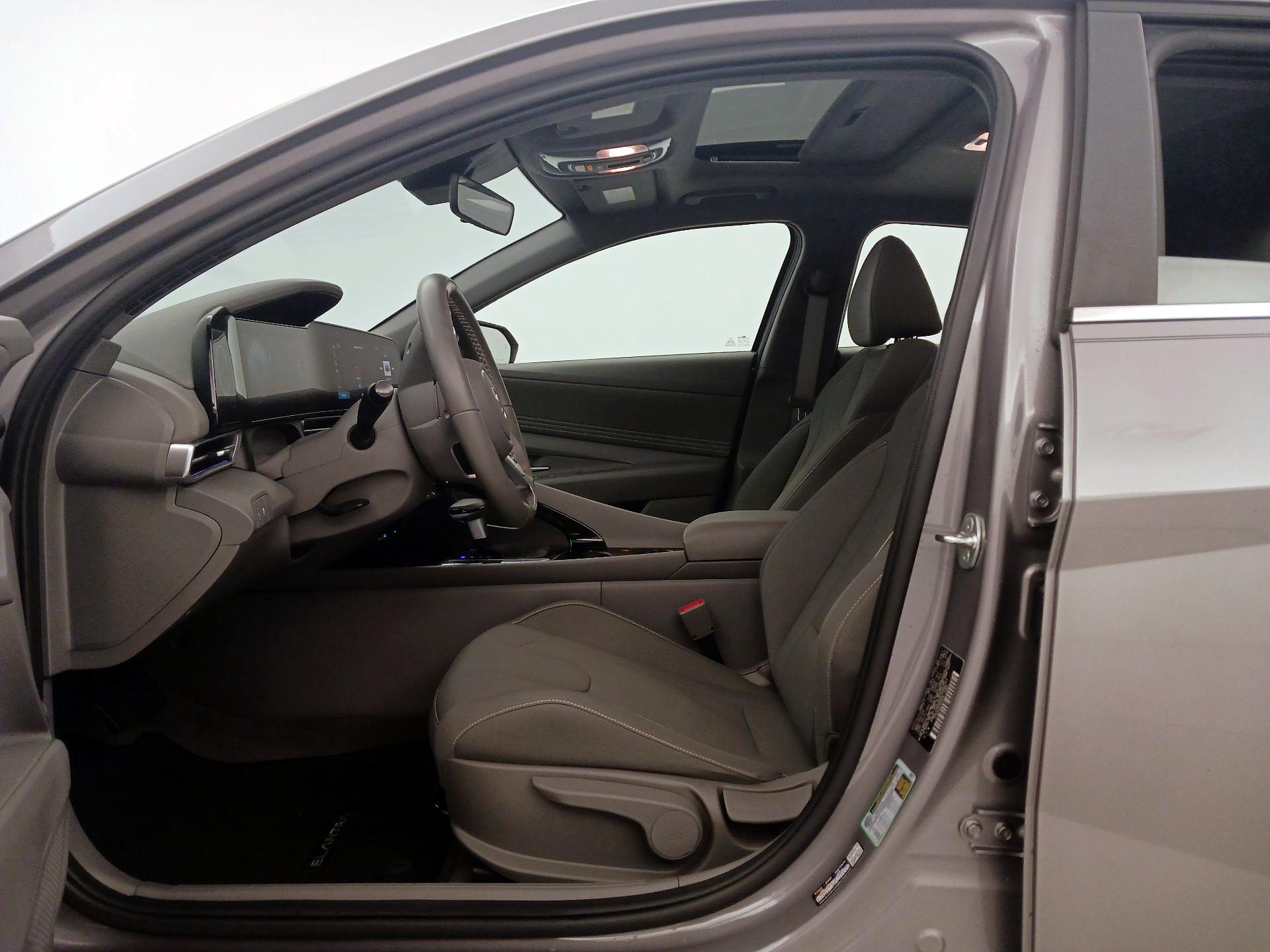 Thumbnail: 2024 Hyundai Elantra - 11