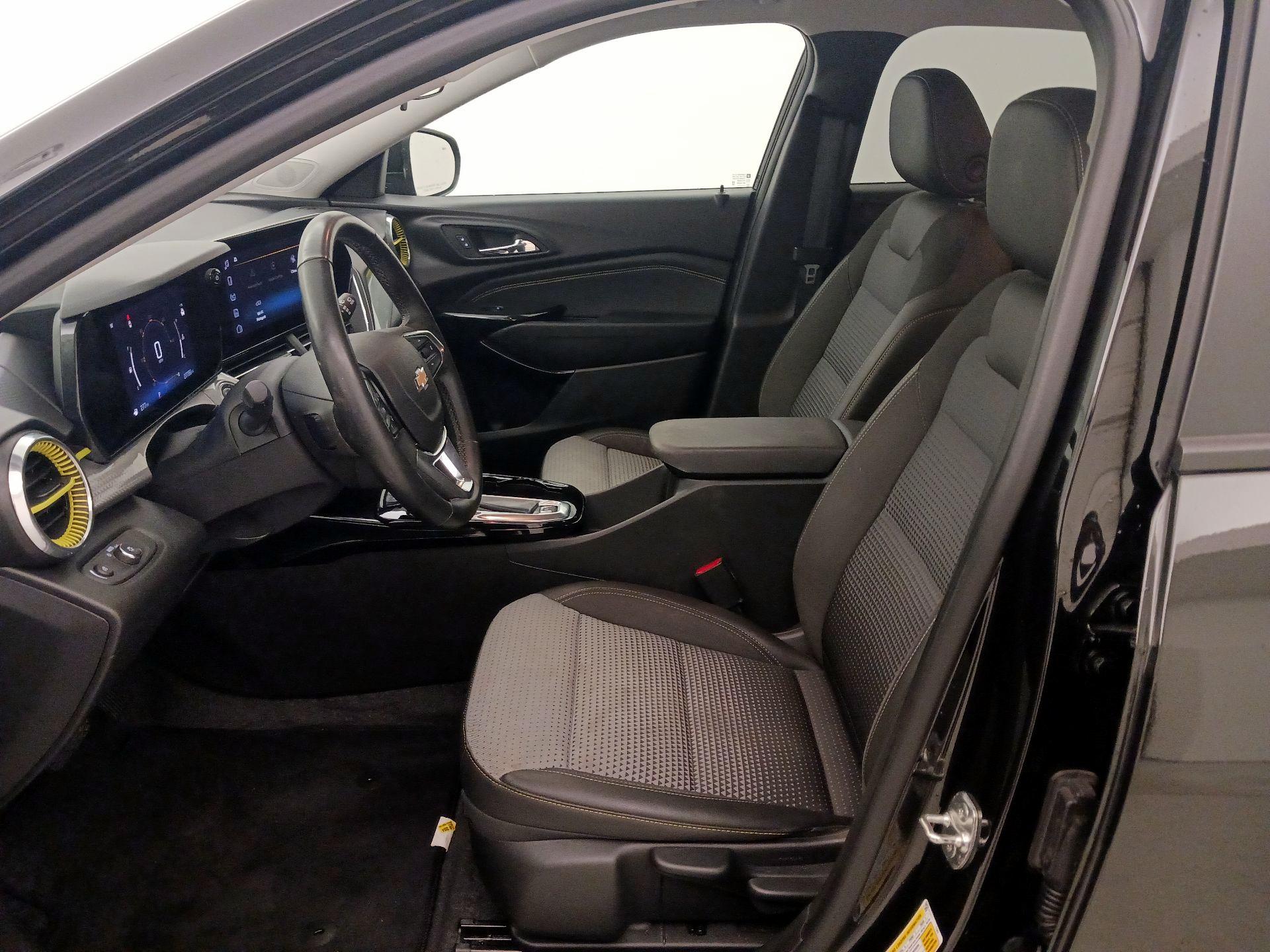 Thumbnail: 2024 Chevrolet Trax - 11