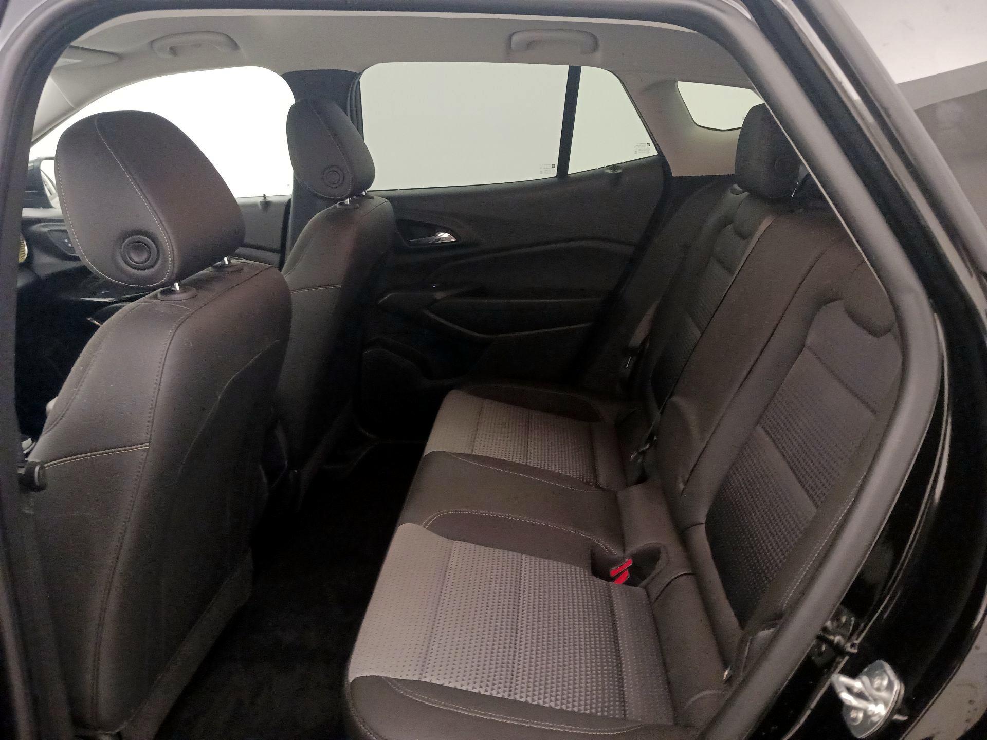 Thumbnail: 2024 Chevrolet Trax - 19