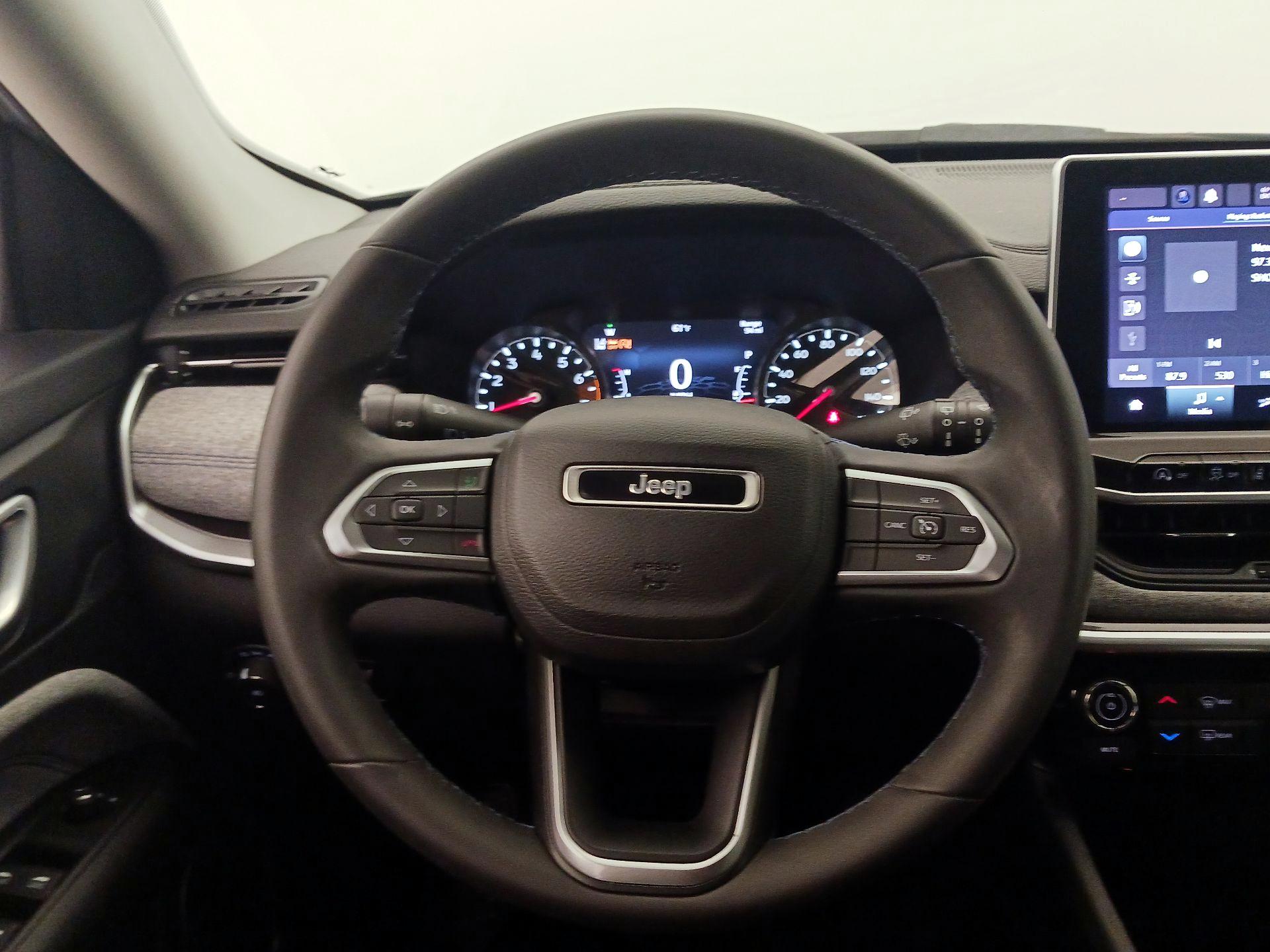 Thumbnail: 2022 Jeep Compass - 10