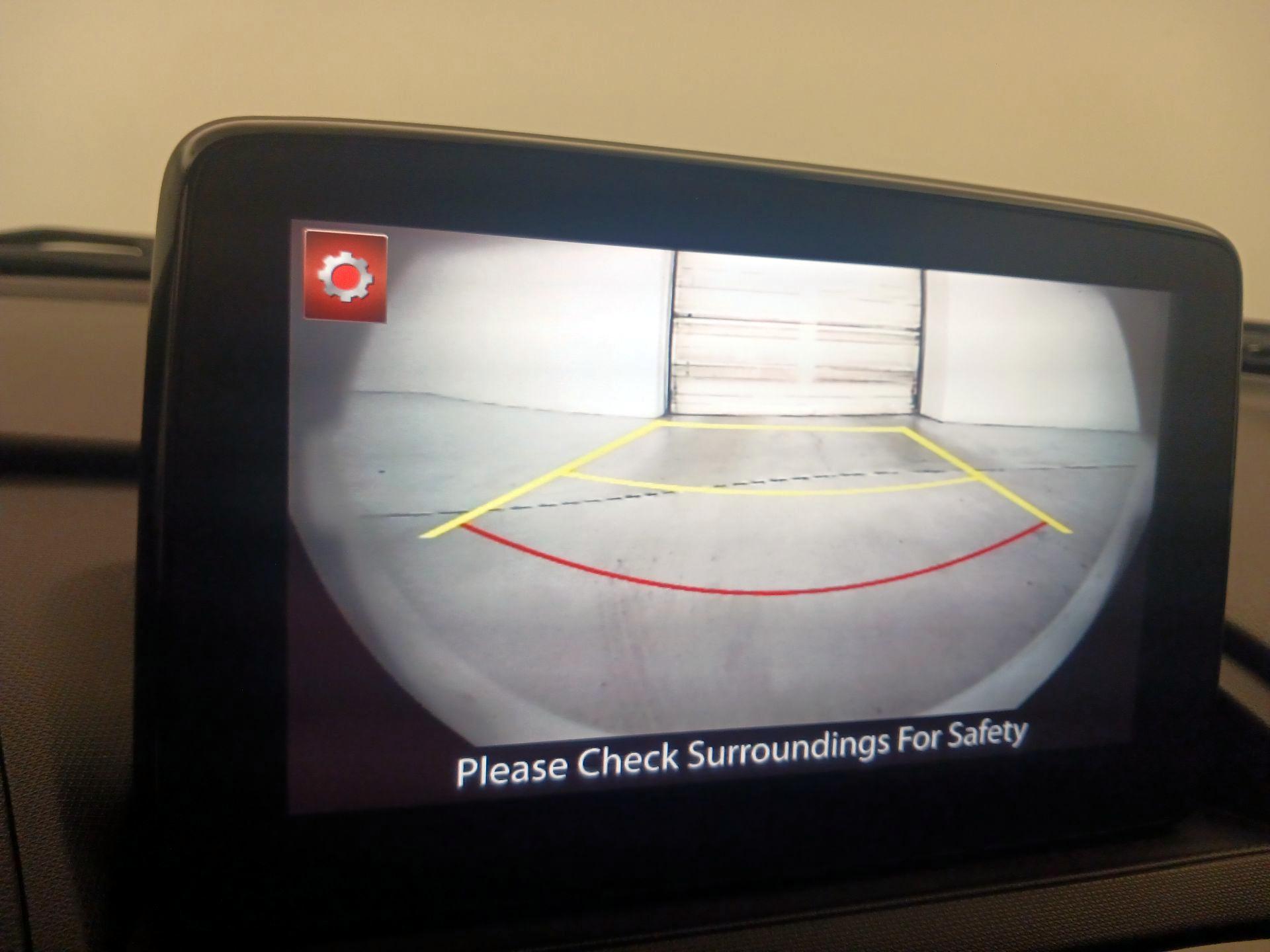 Thumbnail: 2021 Mazda MX-5 Miata - 14