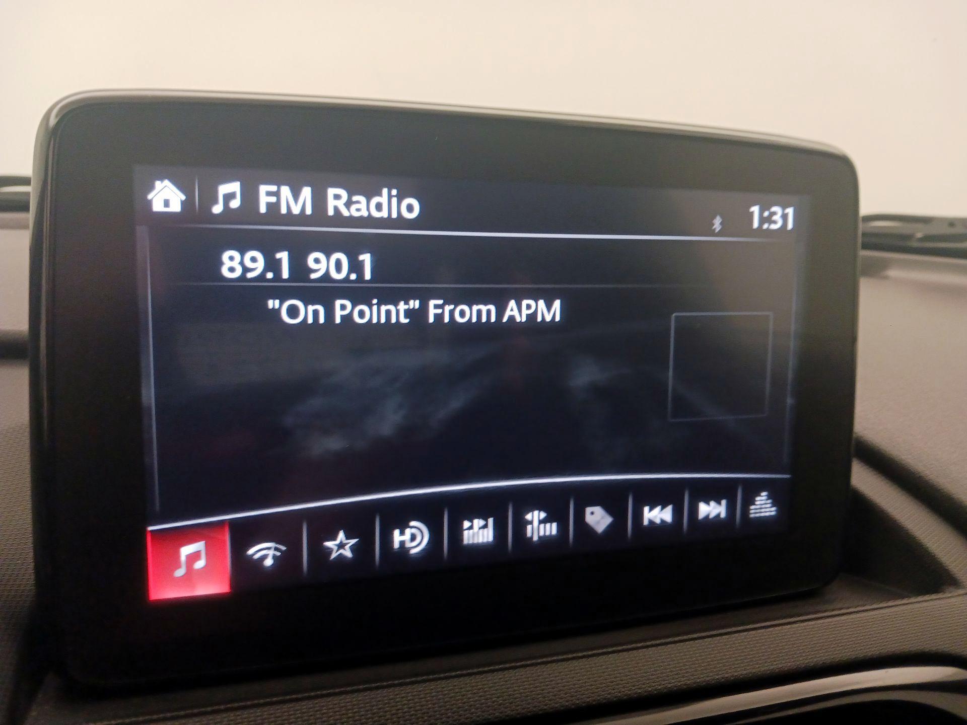 Thumbnail: 2021 Mazda MX-5 Miata - 15