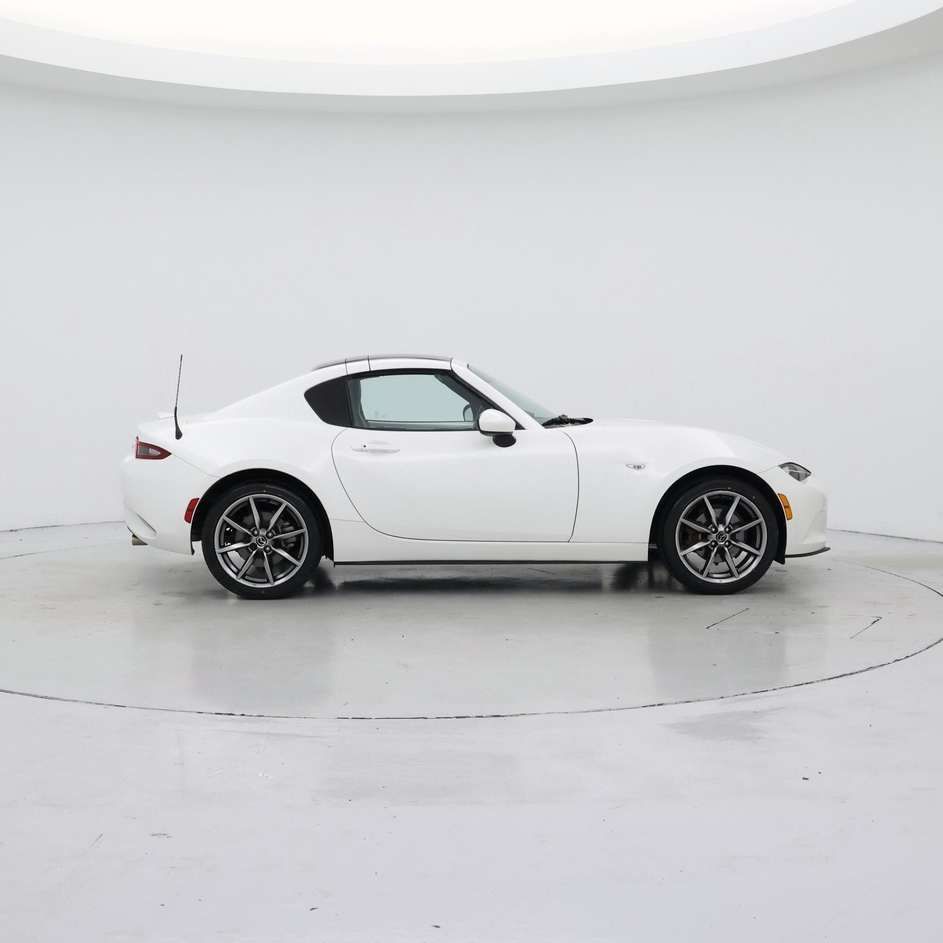 Thumbnail: 2021 Mazda MX-5 Miata - 7