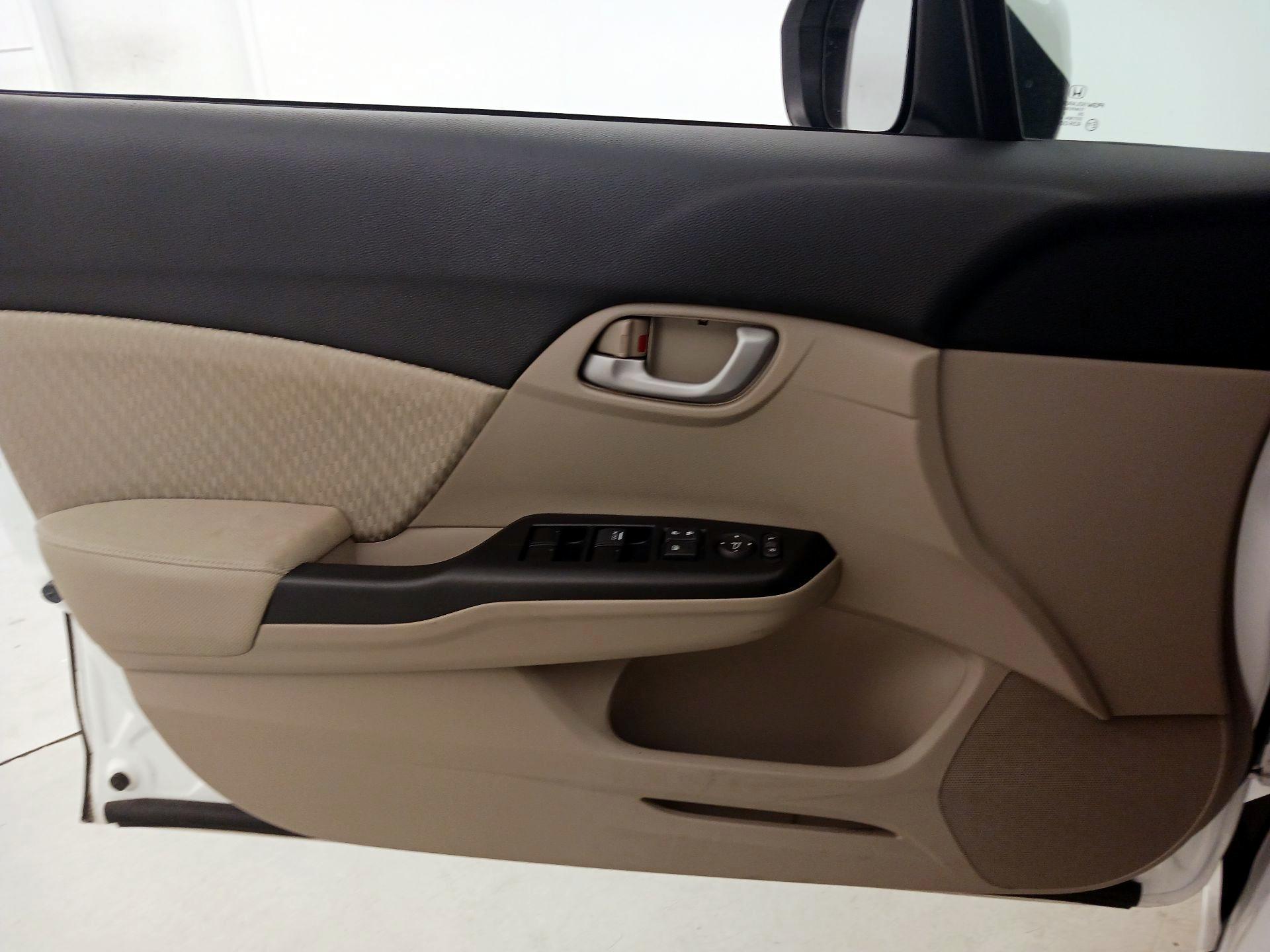 Thumbnail: 2015 Honda Civic - 12