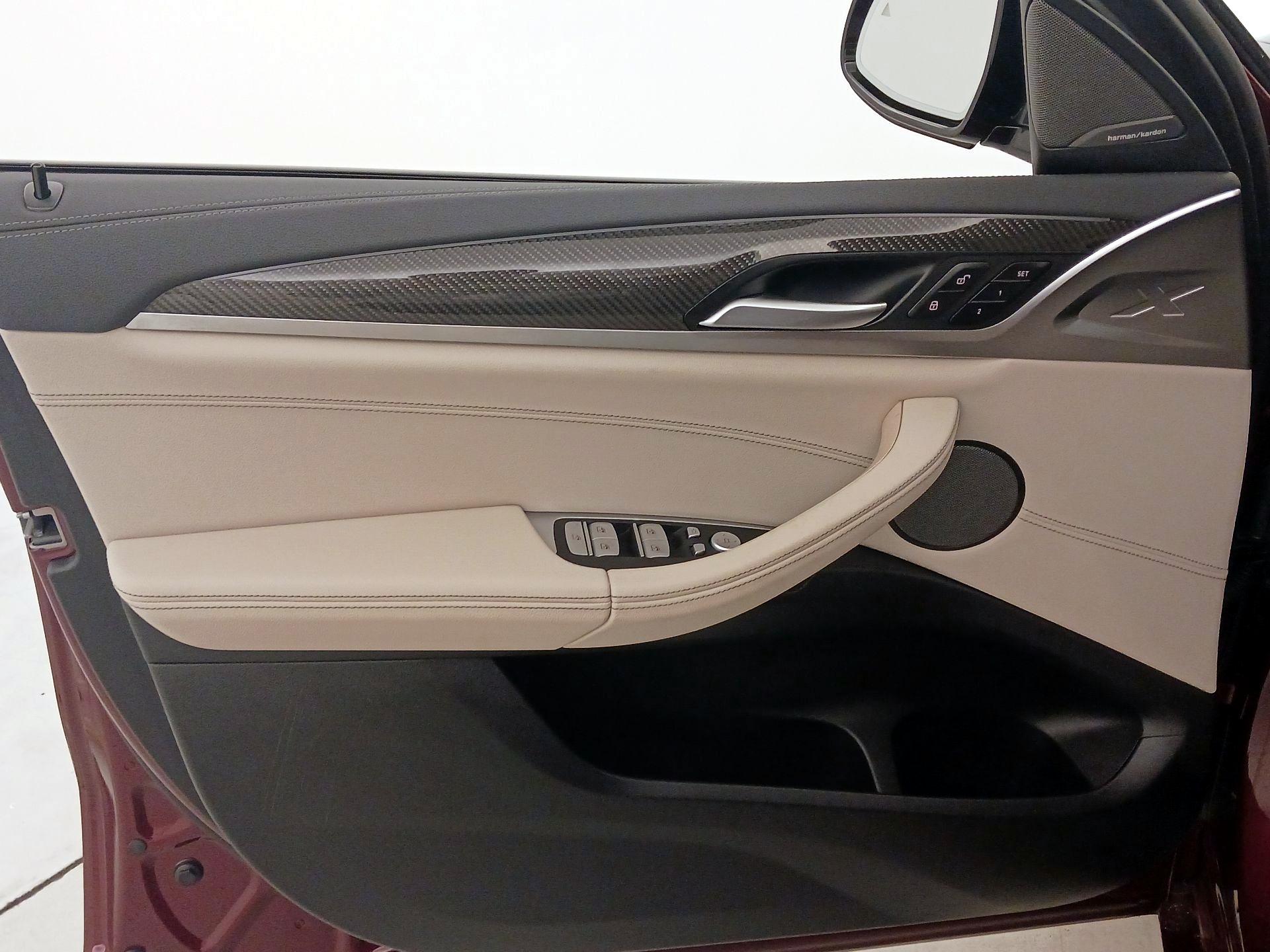 Thumbnail: 2024 BMW X4 - 12