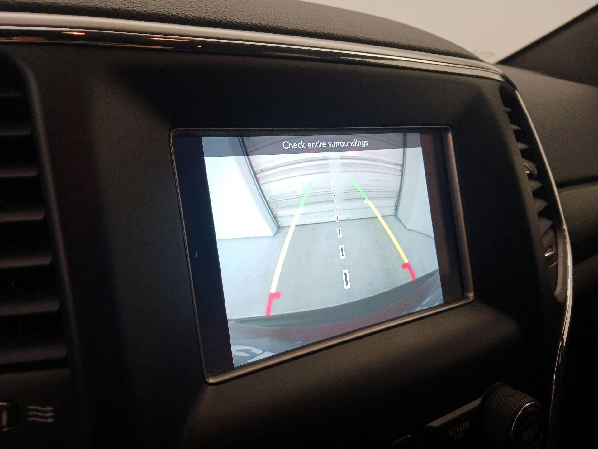 Thumbnail: 2020 Jeep Grand Cherokee - 14