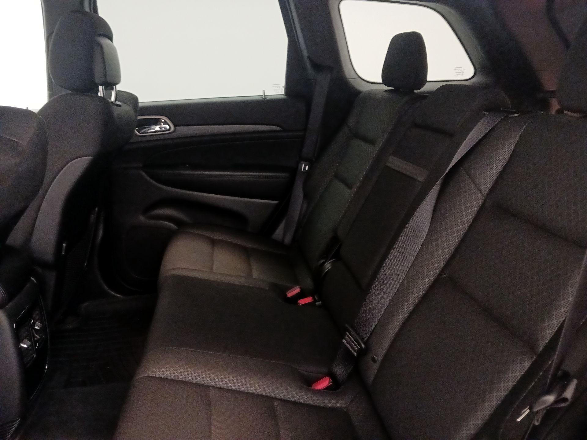 Thumbnail: 2020 Jeep Grand Cherokee - 19