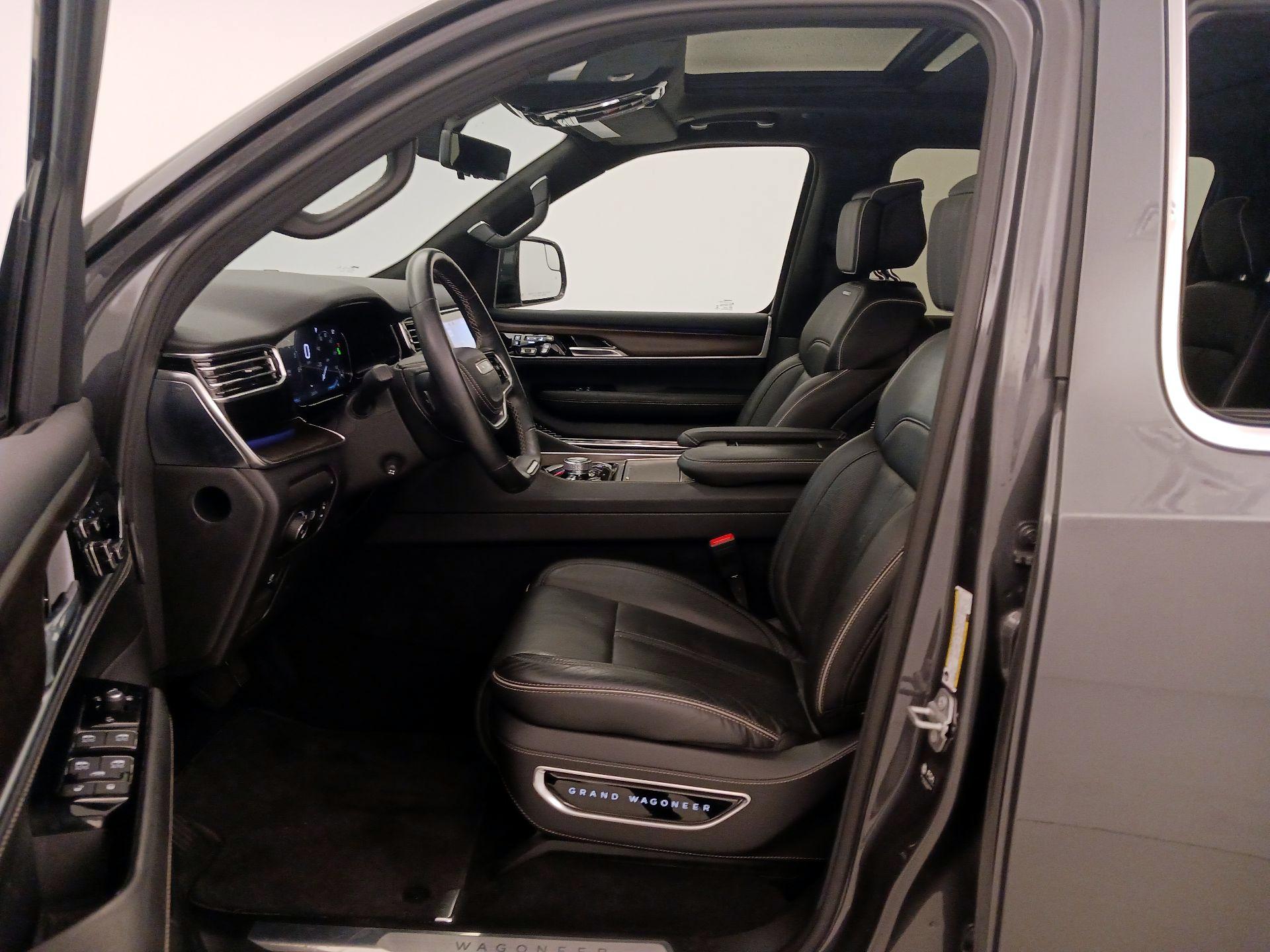 Thumbnail: 2022 Jeep Grand Wagoneer - 11
