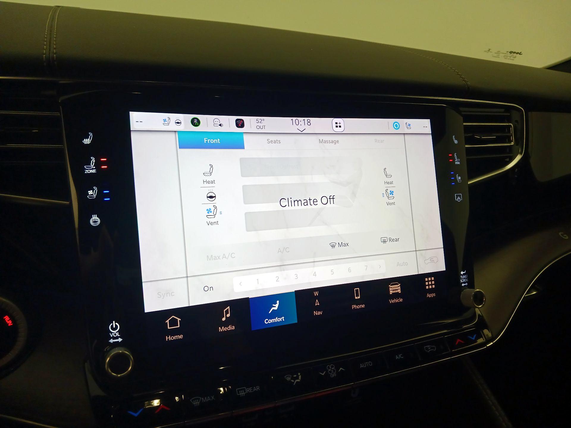 Thumbnail: 2022 Jeep Grand Wagoneer - 17