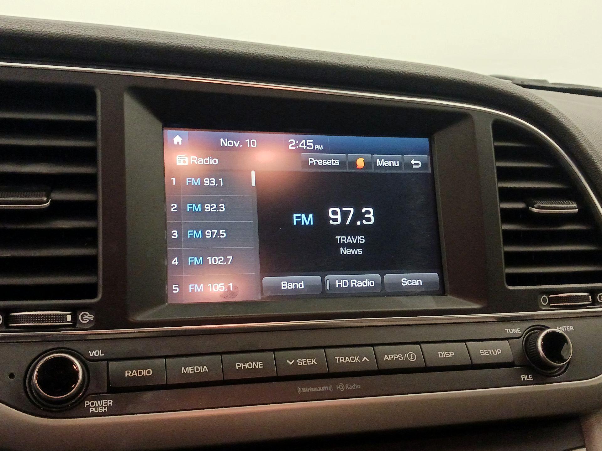 Thumbnail: 2018 Hyundai Elantra - 15