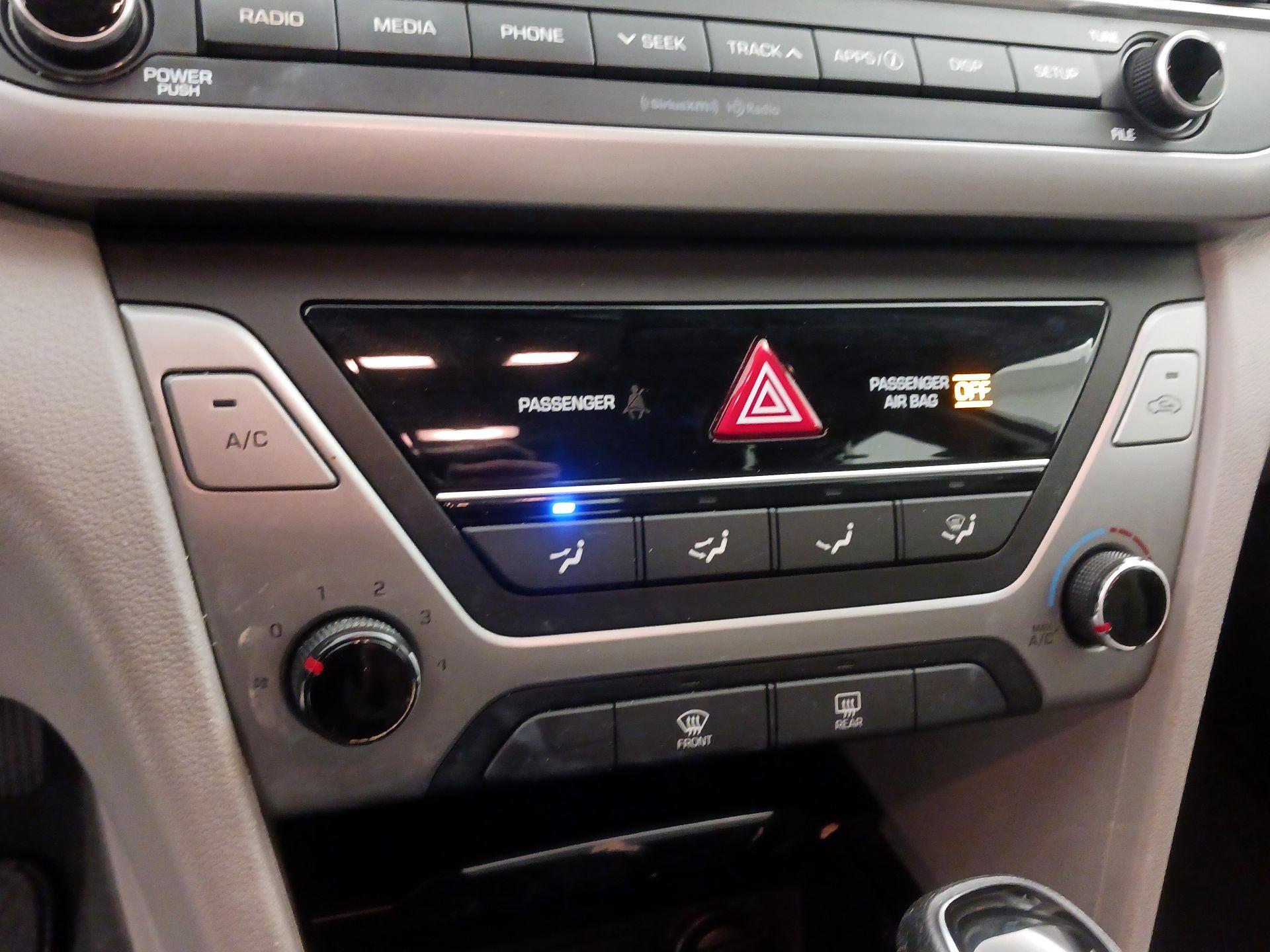 Thumbnail: 2018 Hyundai Elantra - 16