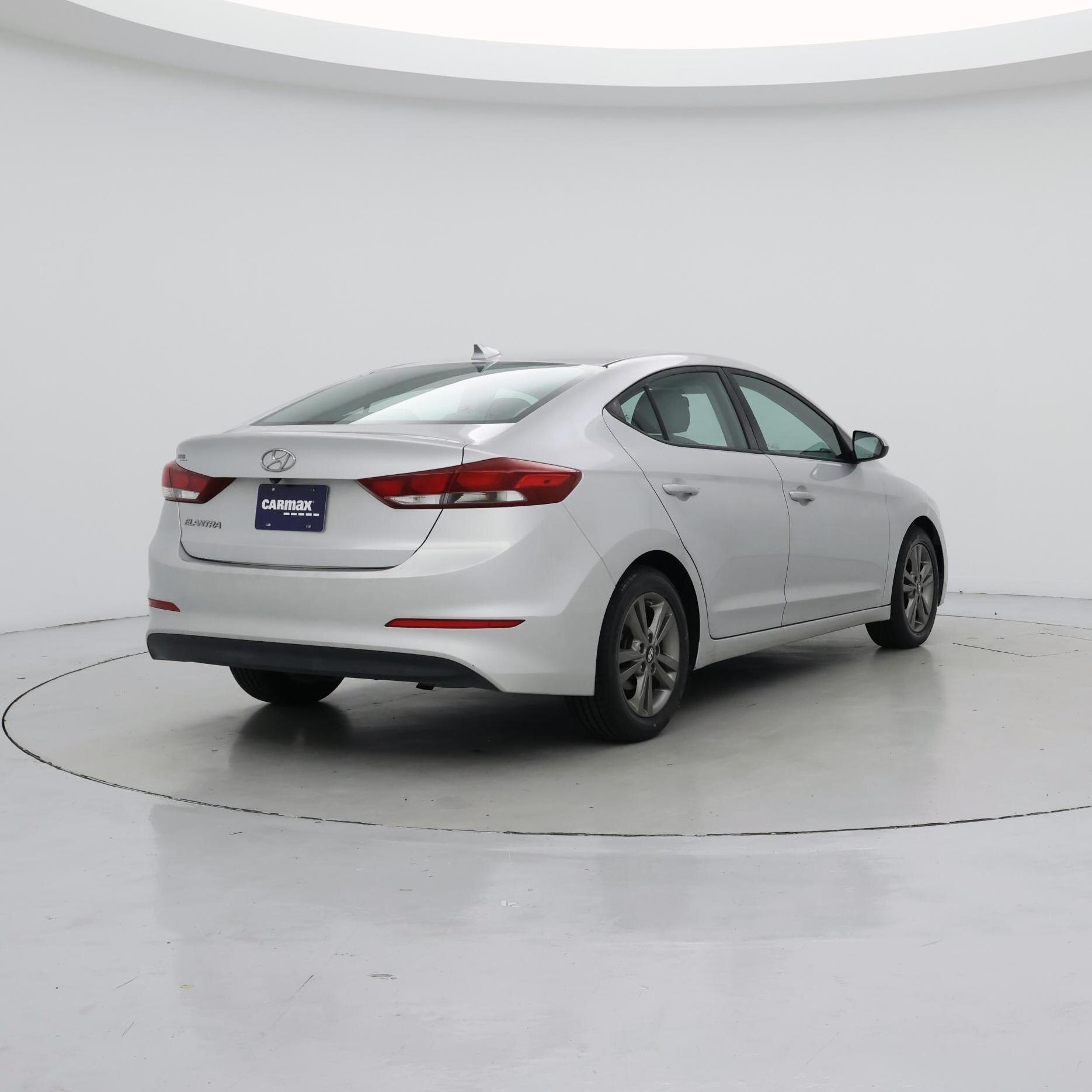 Thumbnail: 2018 Hyundai Elantra - 8