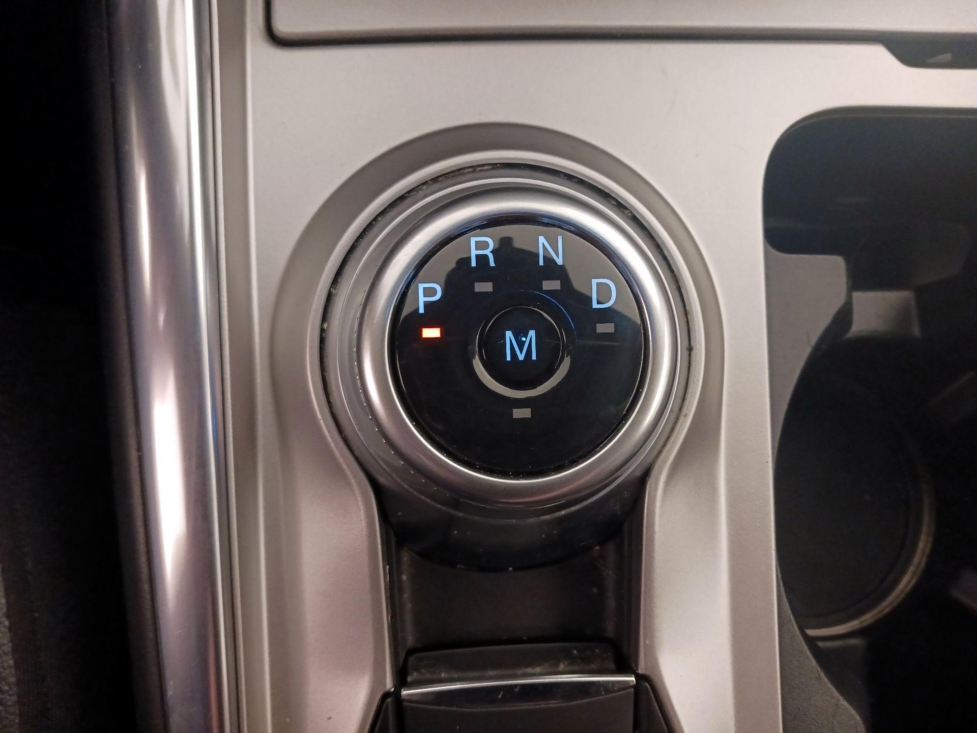 Thumbnail: 2020 Ford Explorer - 18