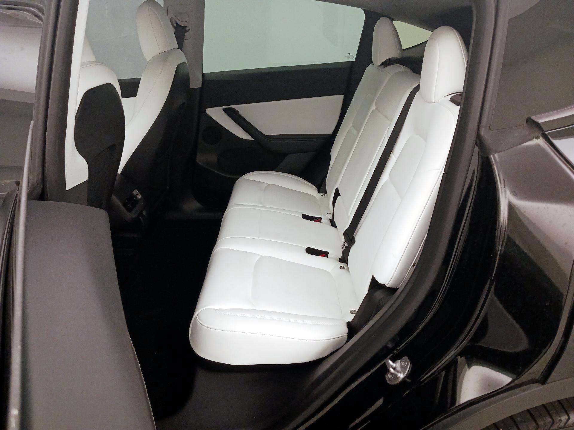 Thumbnail: 2022 Tesla Model Y - 18