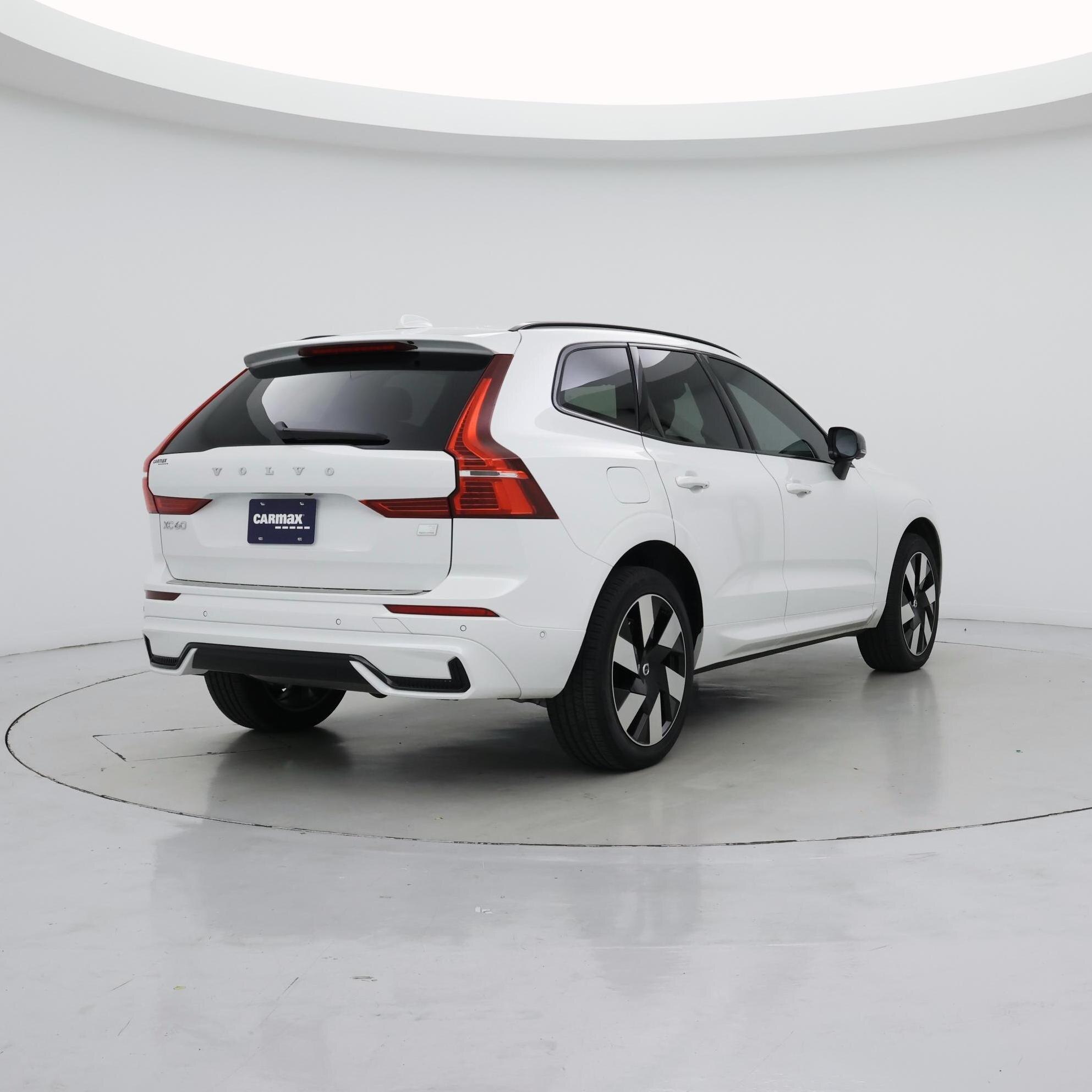 Thumbnail: 2024 Volvo XC60 - 8