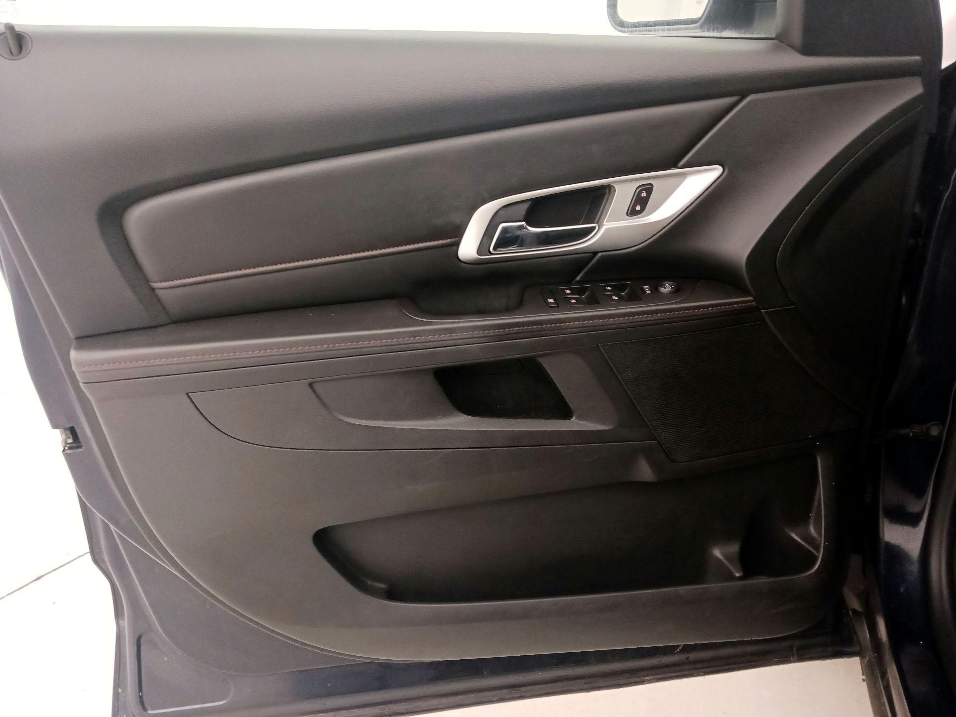 Thumbnail: 2015 GMC Terrain - 12