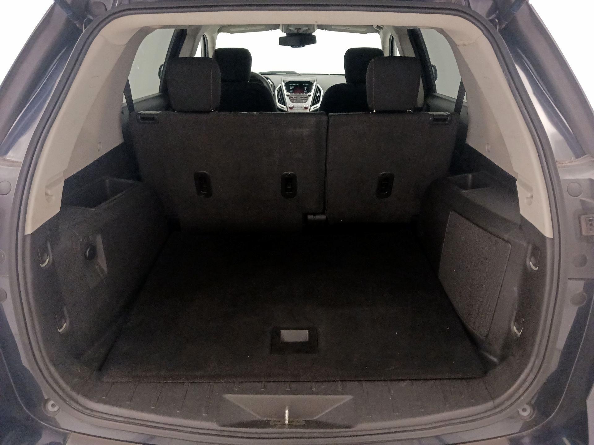 Thumbnail: 2015 GMC Terrain - 19