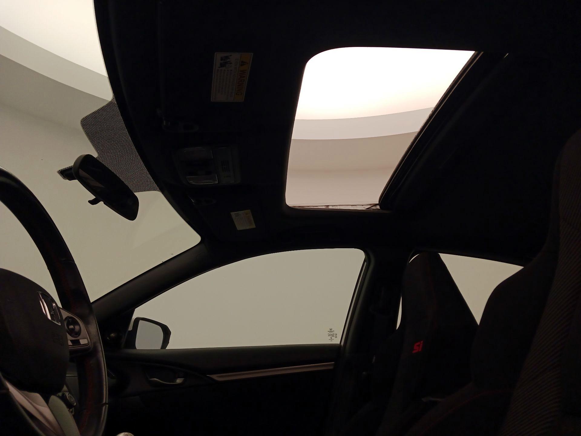 Thumbnail: 2019 Honda Civic - 19