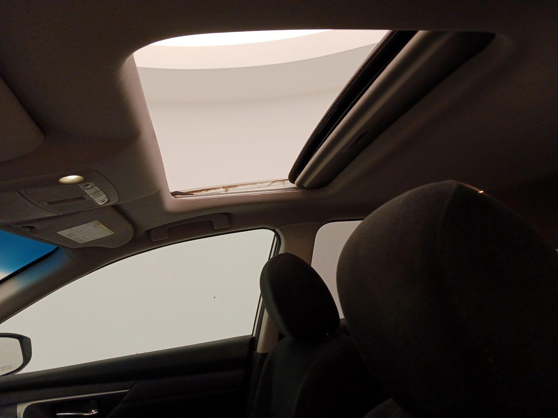 Thumbnail: 2015 Nissan Altima - 20