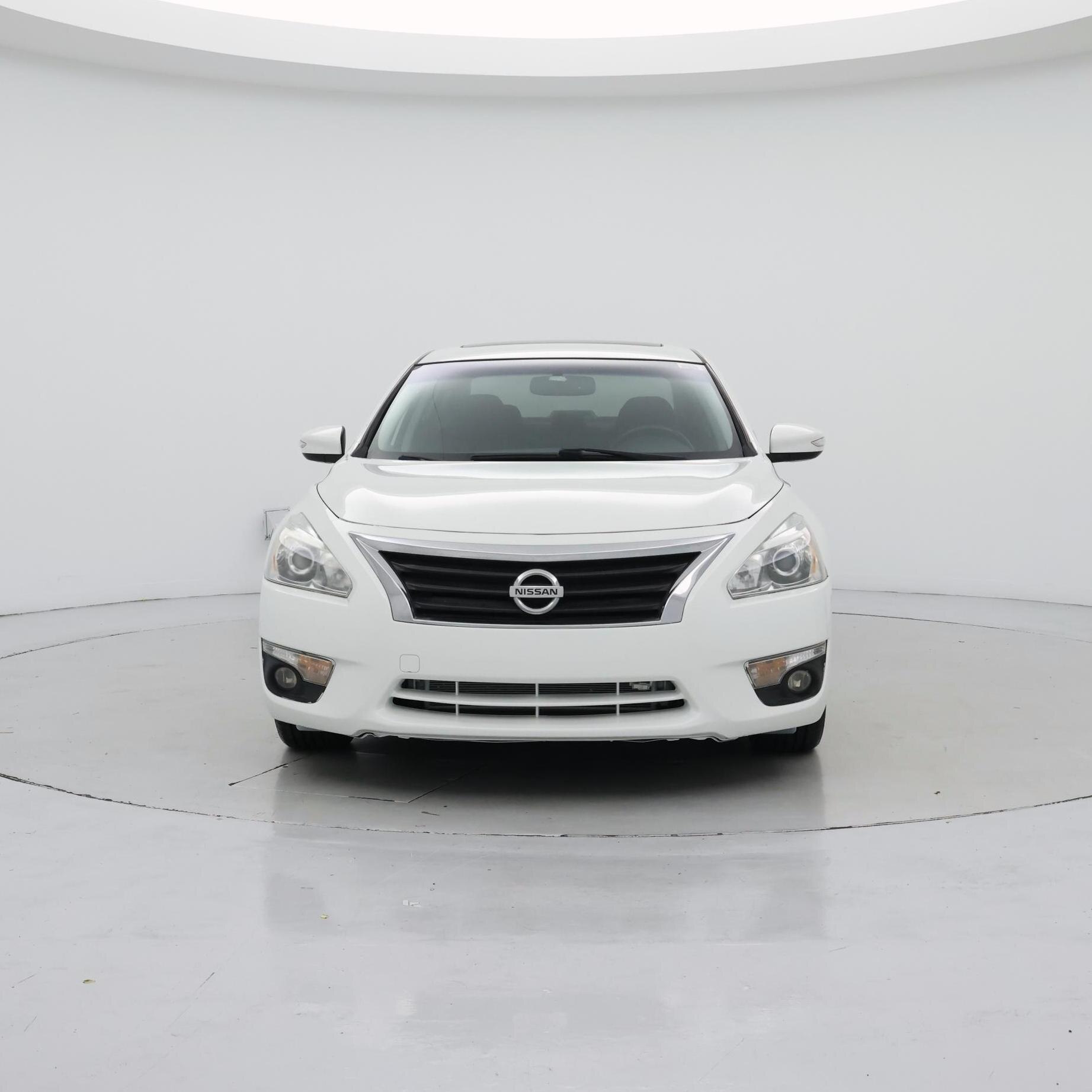 Thumbnail: 2015 Nissan Altima - 5