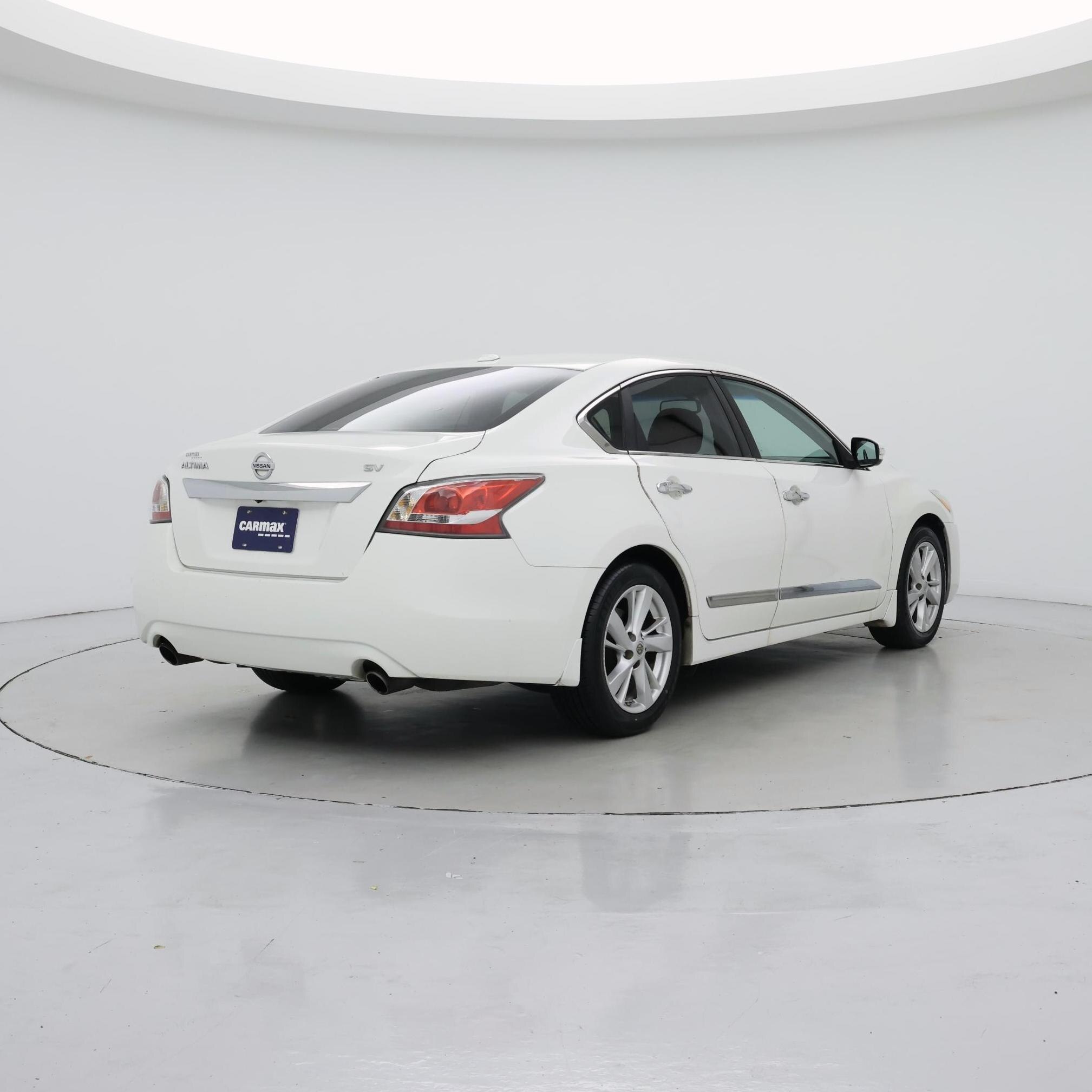 Thumbnail: 2015 Nissan Altima - 8