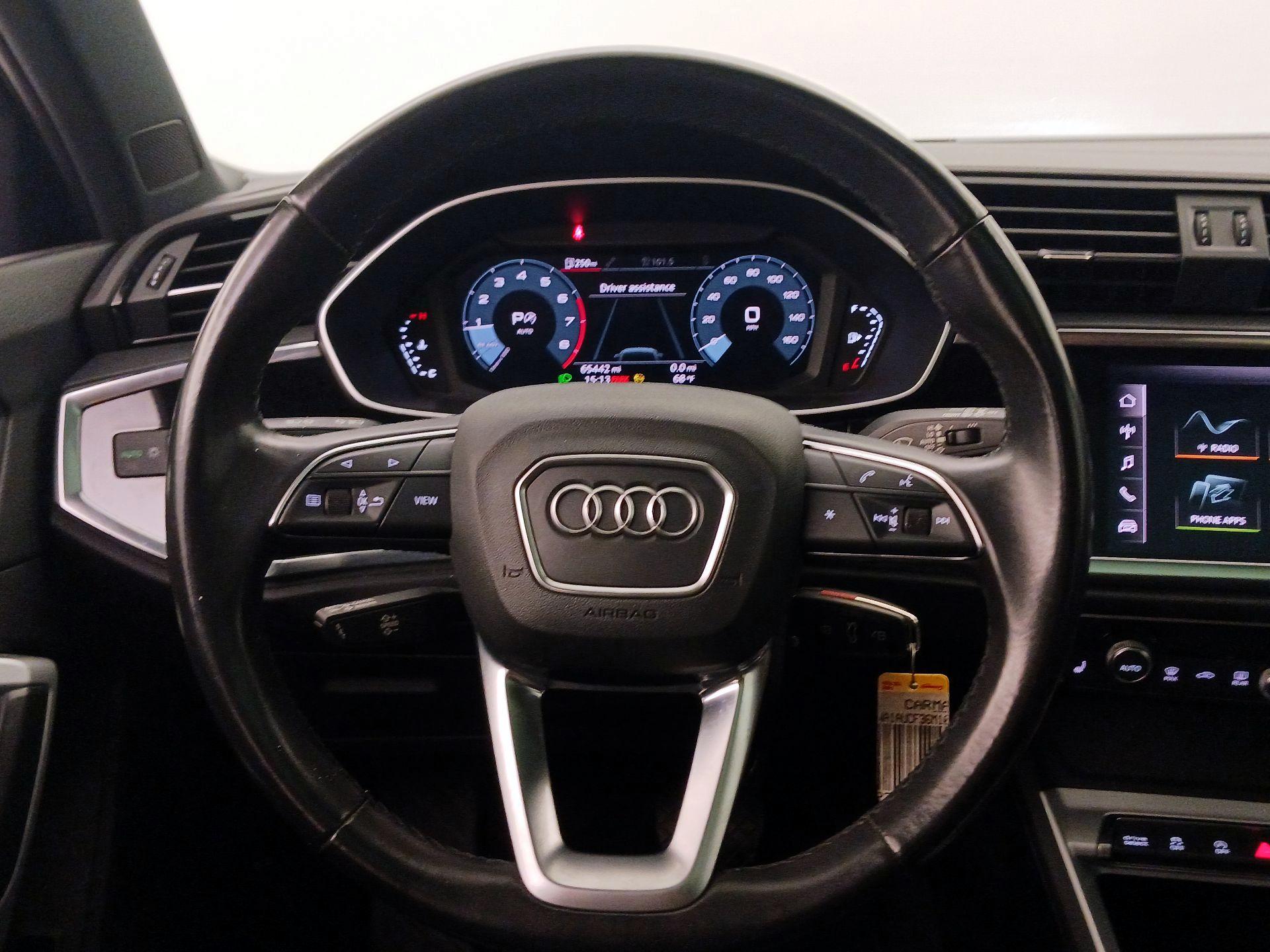 Thumbnail: 2021 Audi Q3 - 10