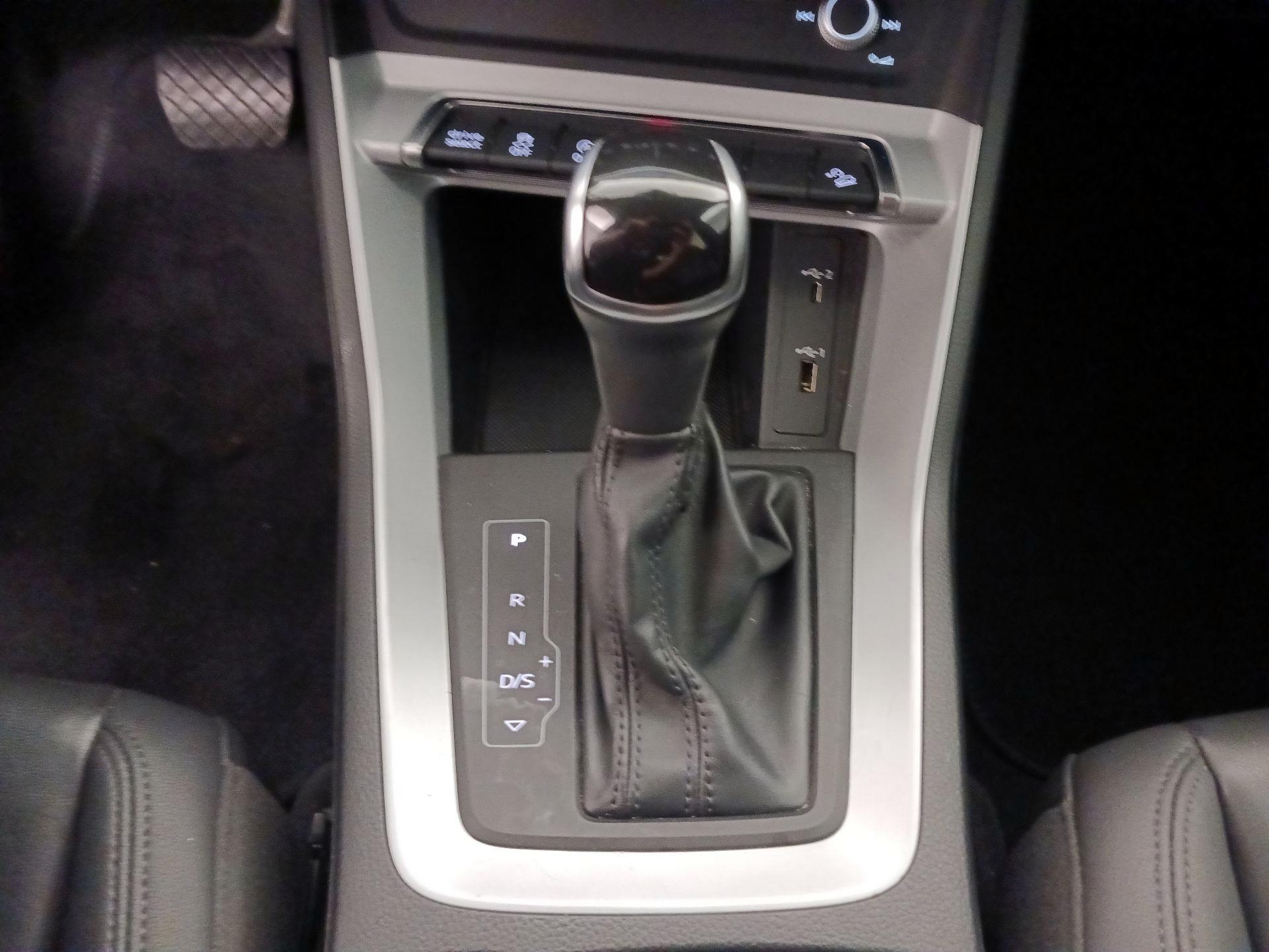 Thumbnail: 2021 Audi Q3 - 17