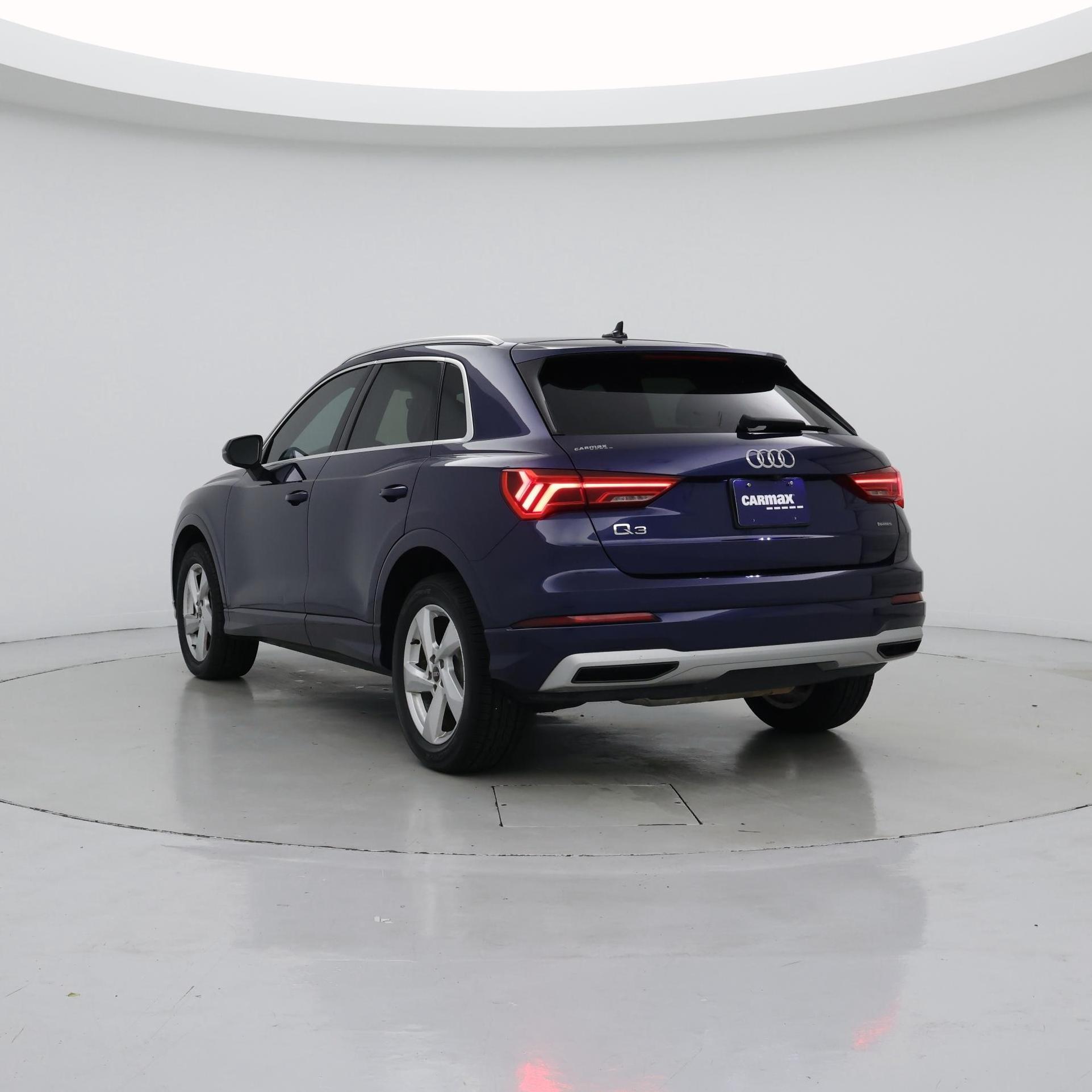Thumbnail: 2021 Audi Q3 - 2