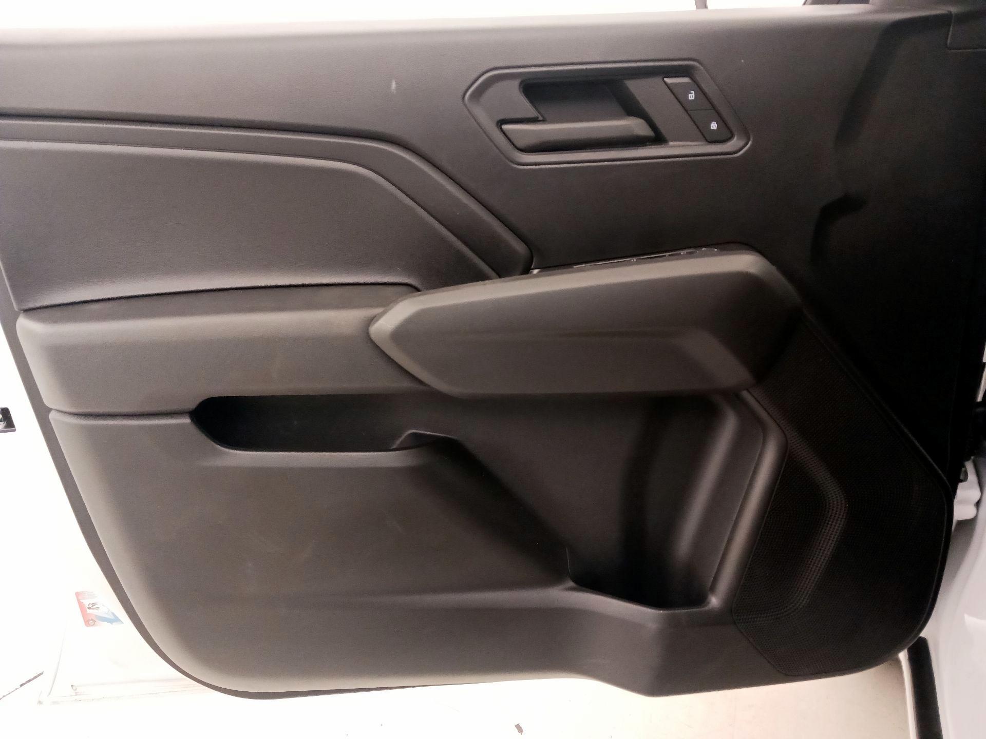 Thumbnail: 2024 Chevrolet Colorado - 12