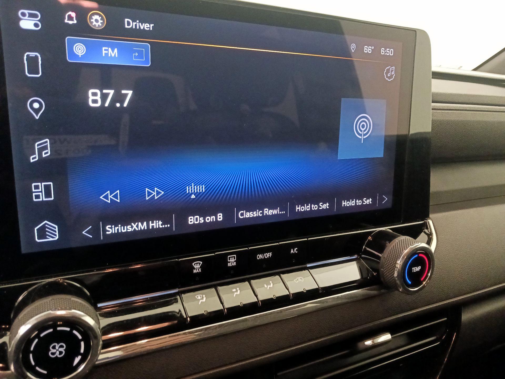 Thumbnail: 2024 Chevrolet Colorado - 15