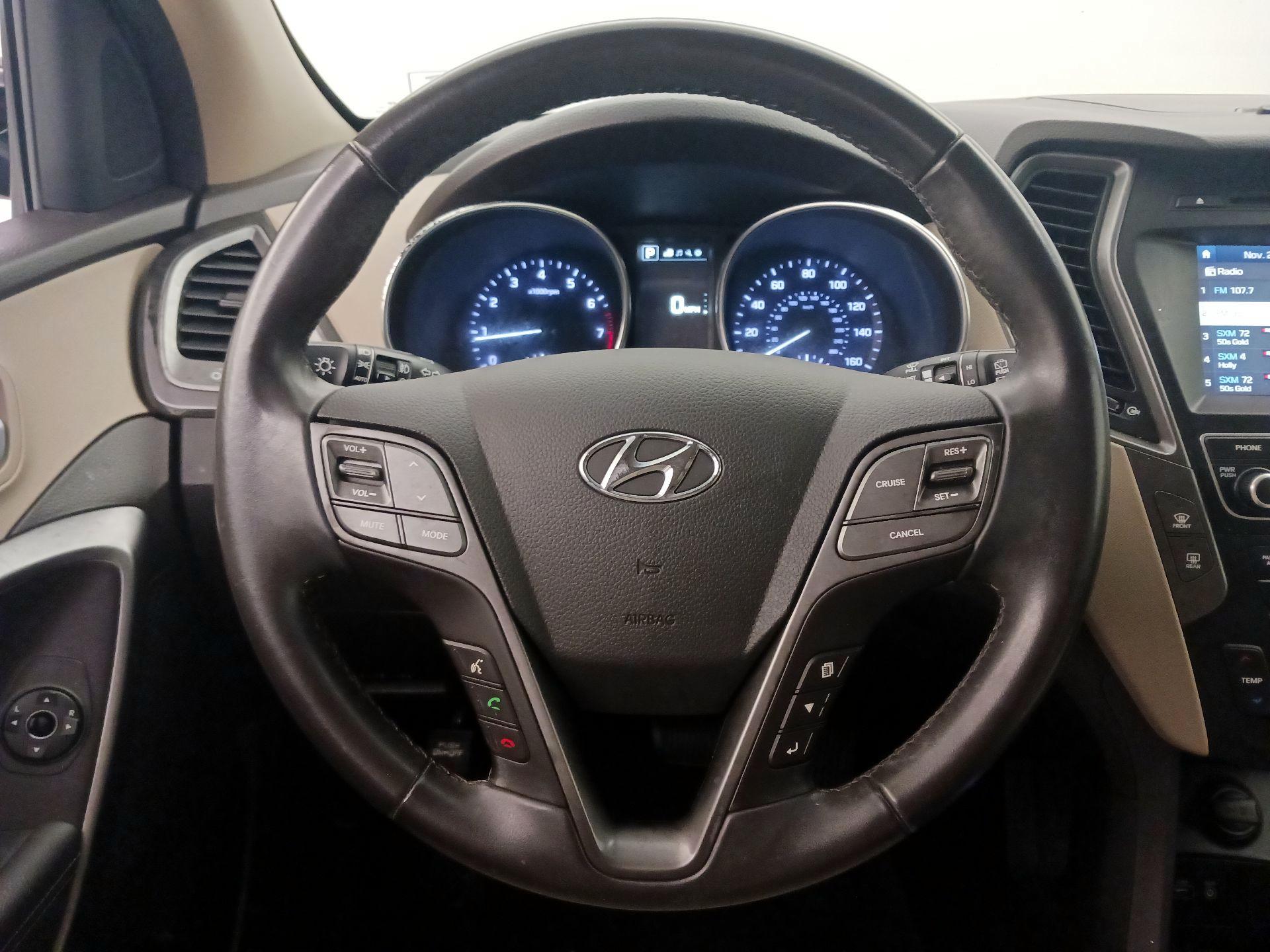 Thumbnail: 2017 Hyundai Santa Fe - 10