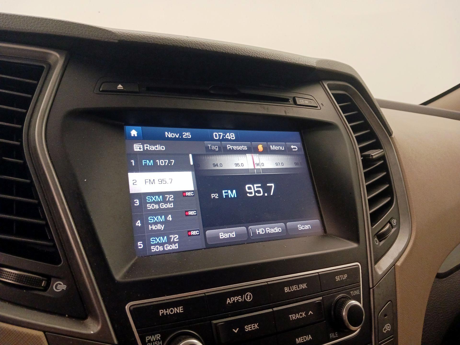 Thumbnail: 2017 Hyundai Santa Fe - 15