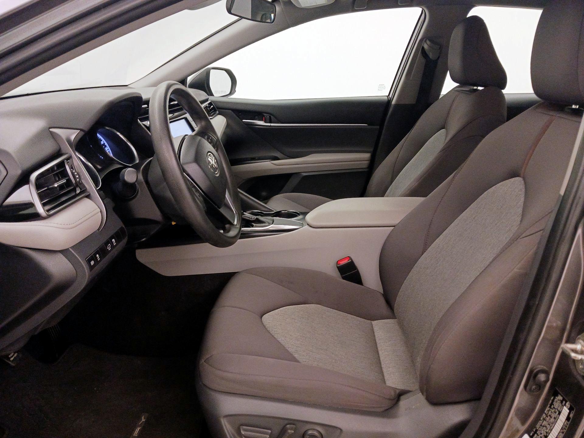 Thumbnail: 2019 Toyota Camry - 11