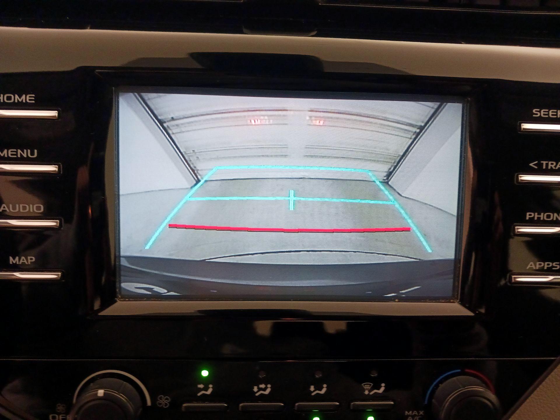 Thumbnail: 2019 Toyota Camry - 14