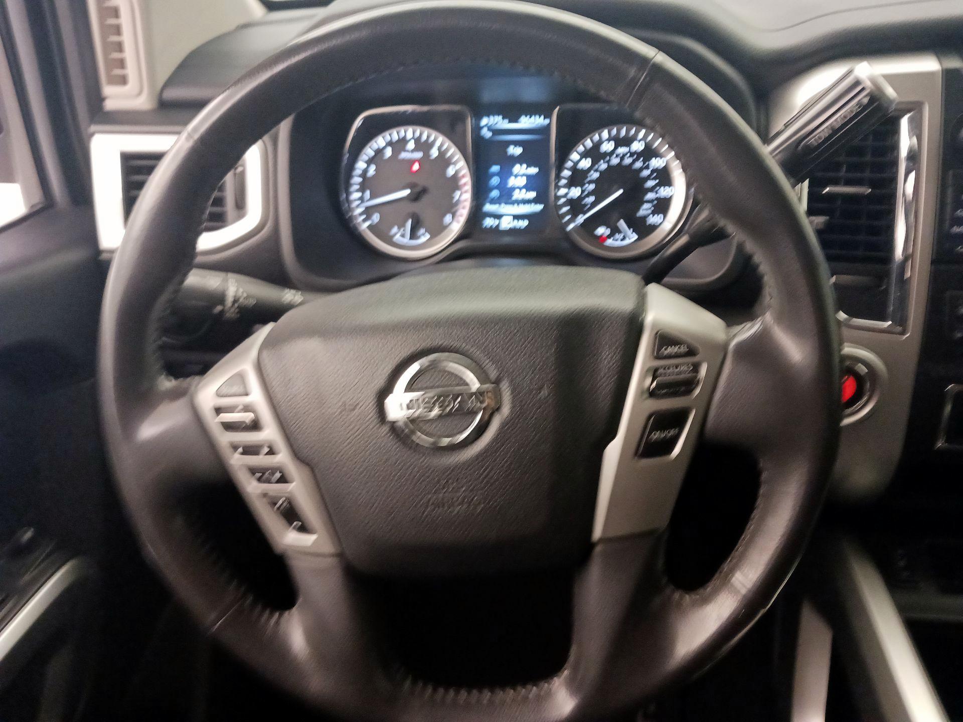 Thumbnail: 2017 Nissan Titan - 10