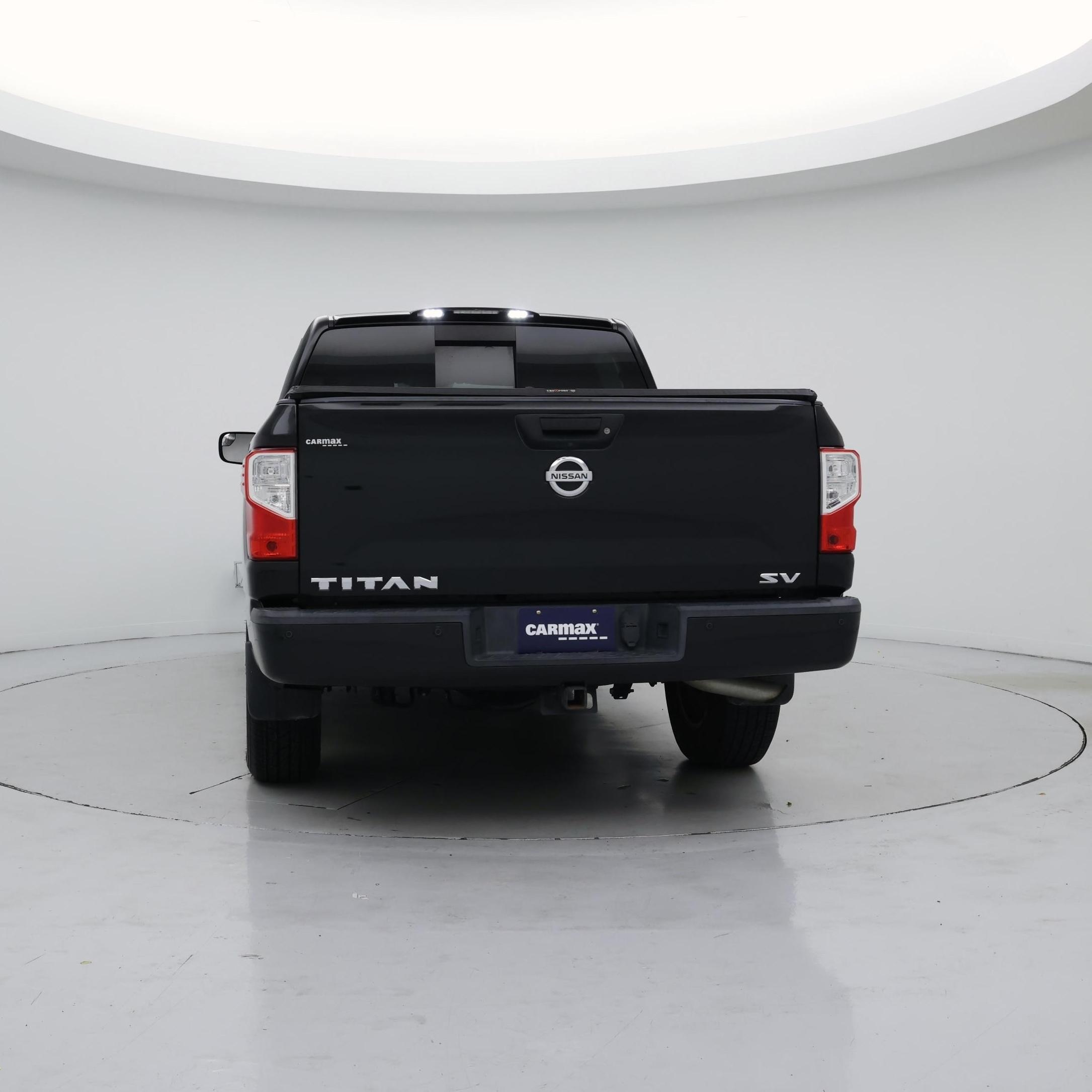 Thumbnail: 2017 Nissan Titan - 6