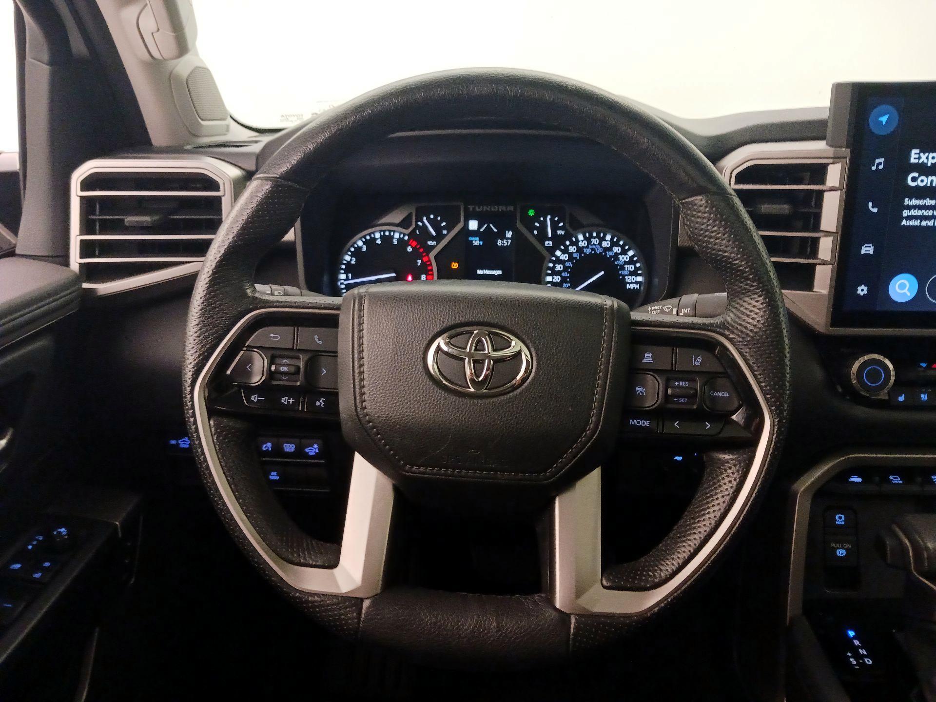 Thumbnail: 2022 Toyota Tundra - 10