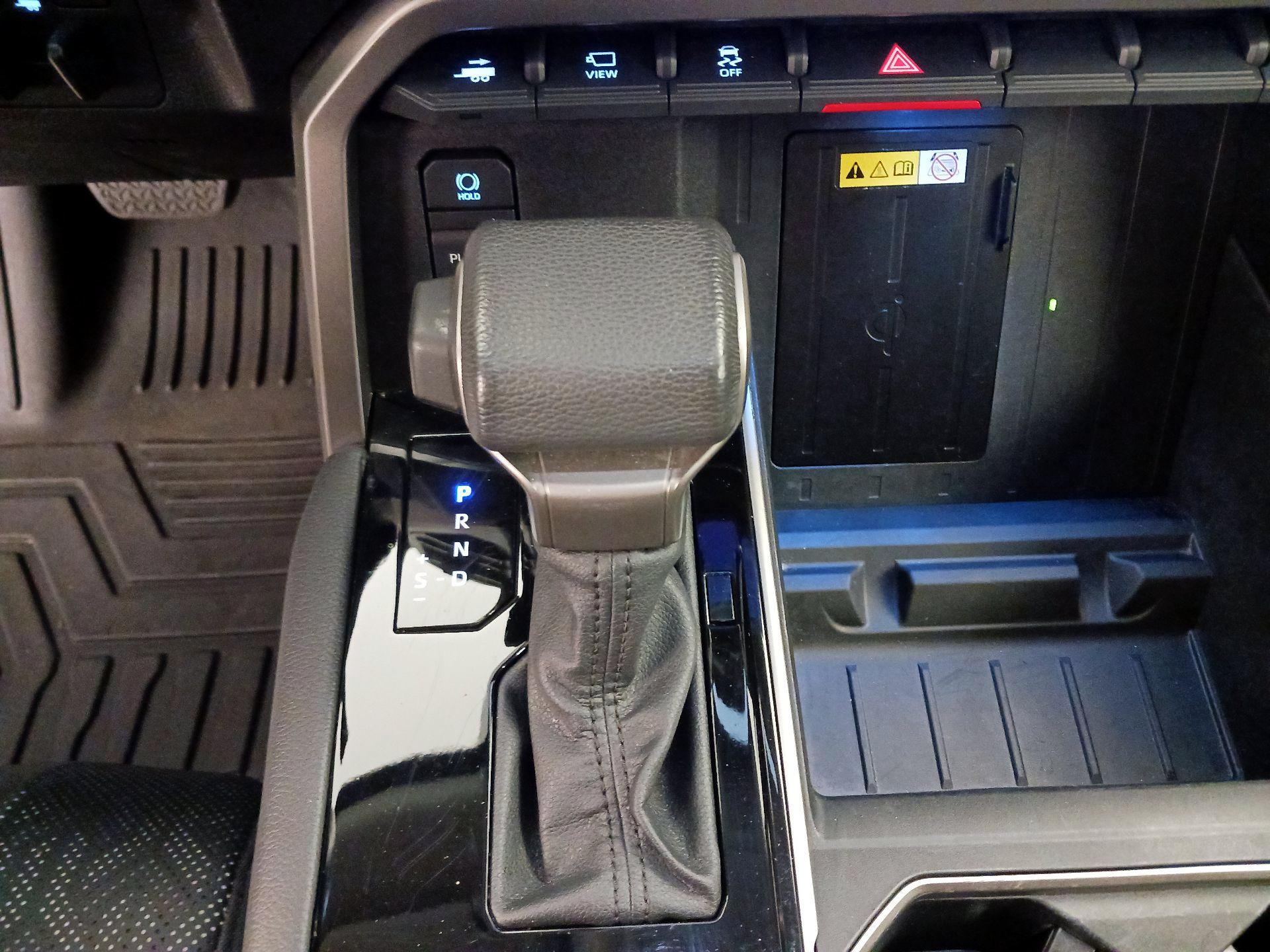 Thumbnail: 2022 Toyota Tundra - 17